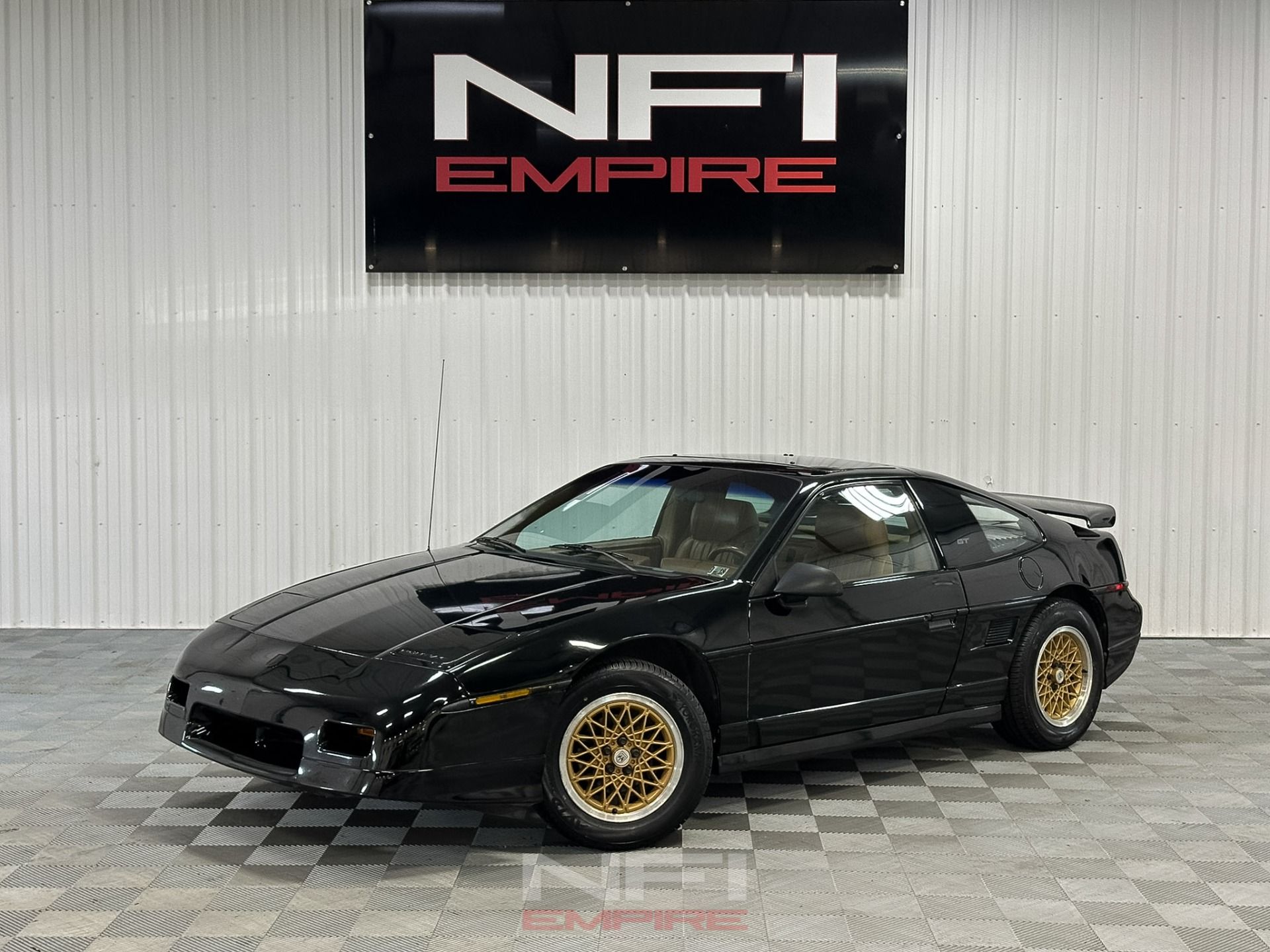 1920x1440 Pontiac Fiero GT 2D Coupe