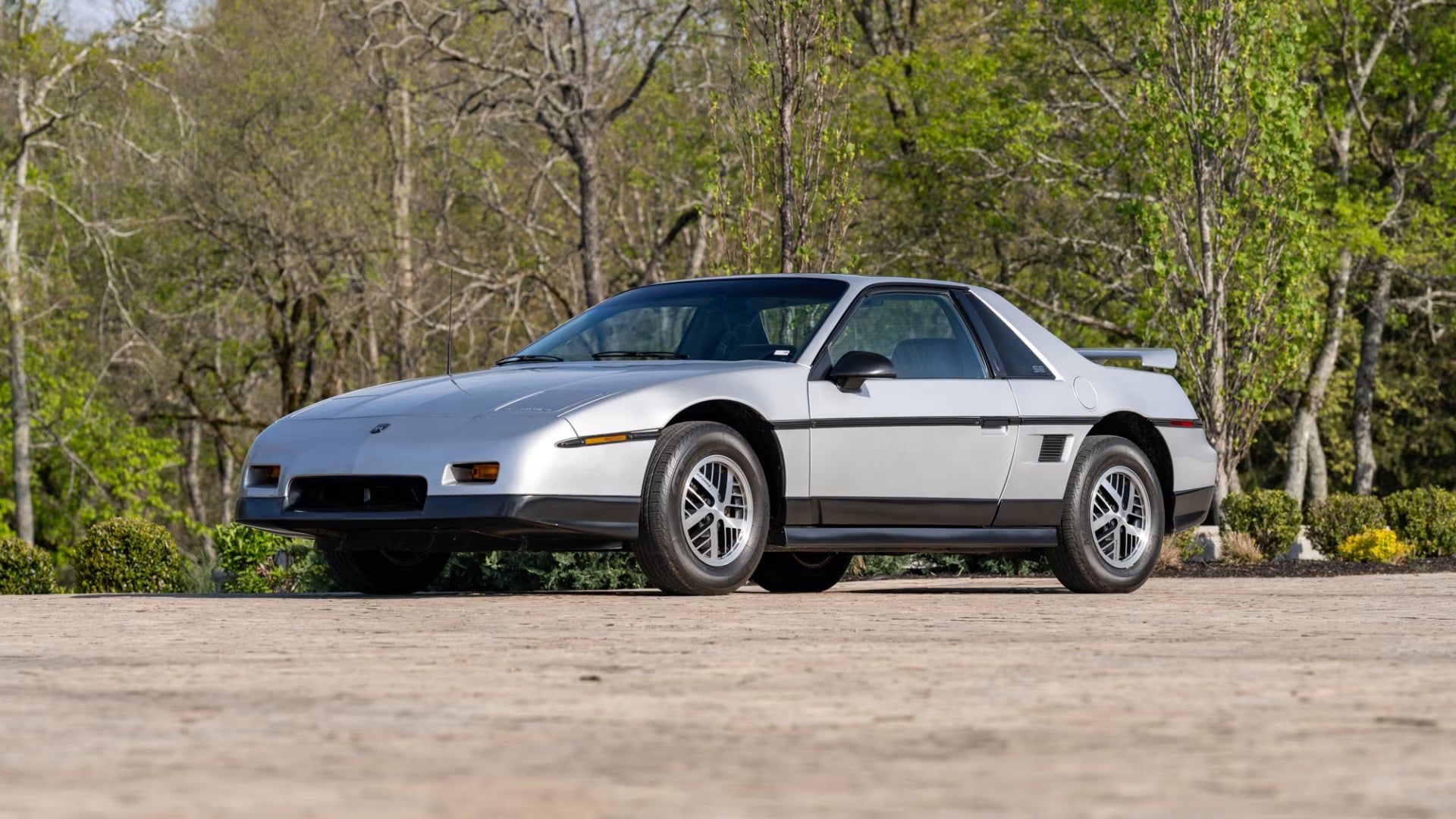 1920x1080 Ultra Low Mileage 1987 Pontiac Fiero SE Set To Cross The Mecum Auction Block