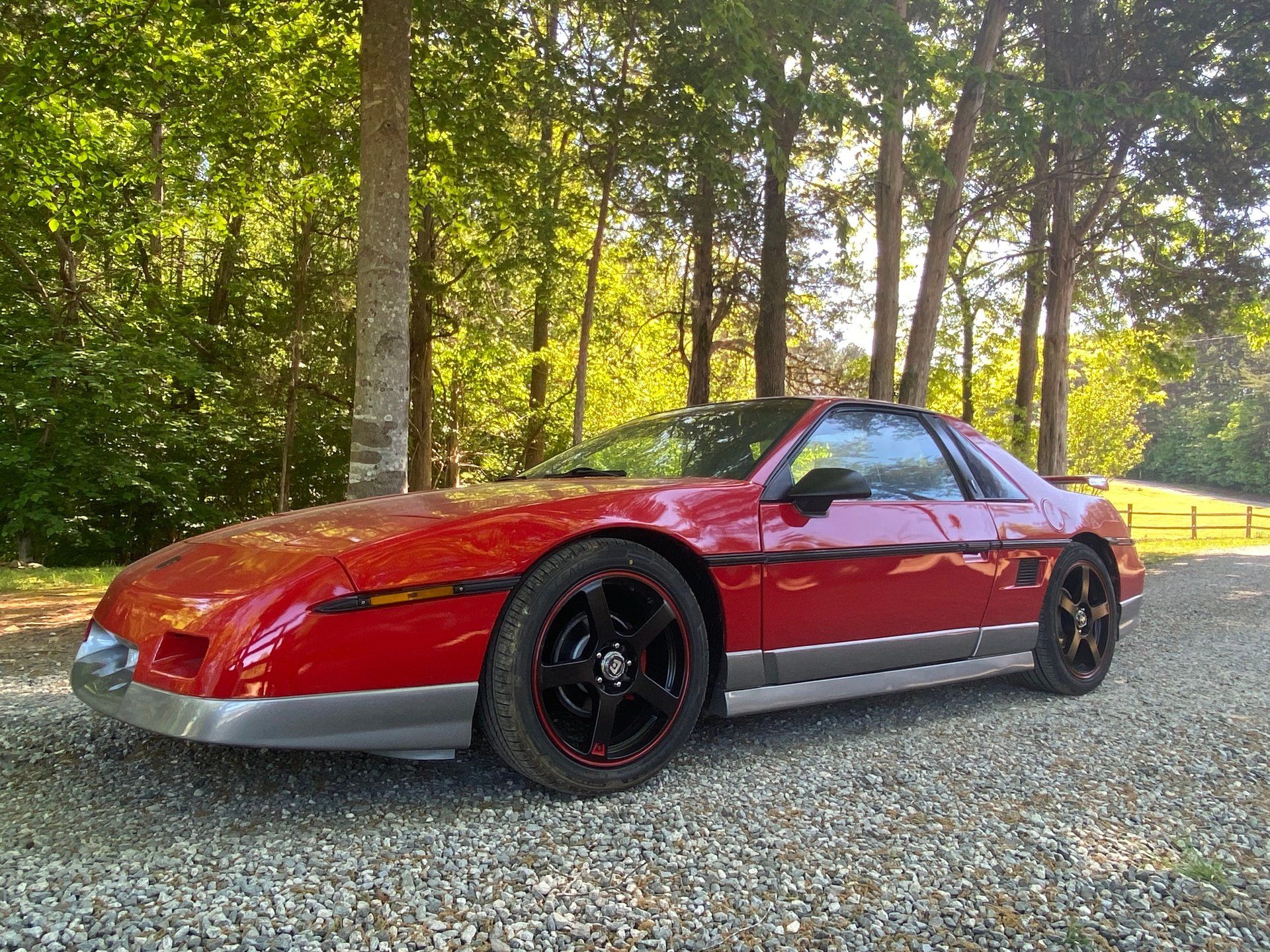 1920x1440 Pontiac Fiero. GAA Classic Cars