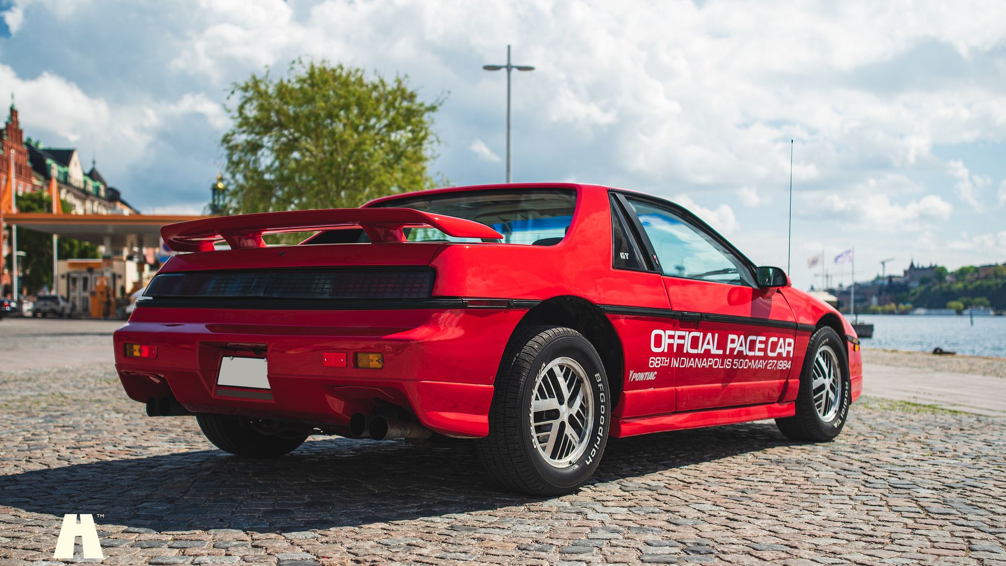 2048x1152 Pontiac Fiero GT FKB294