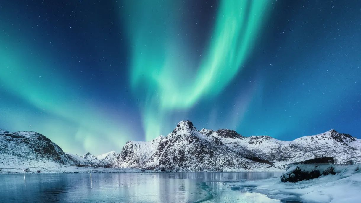 1220x686 The Best Places to See the Northern Lights