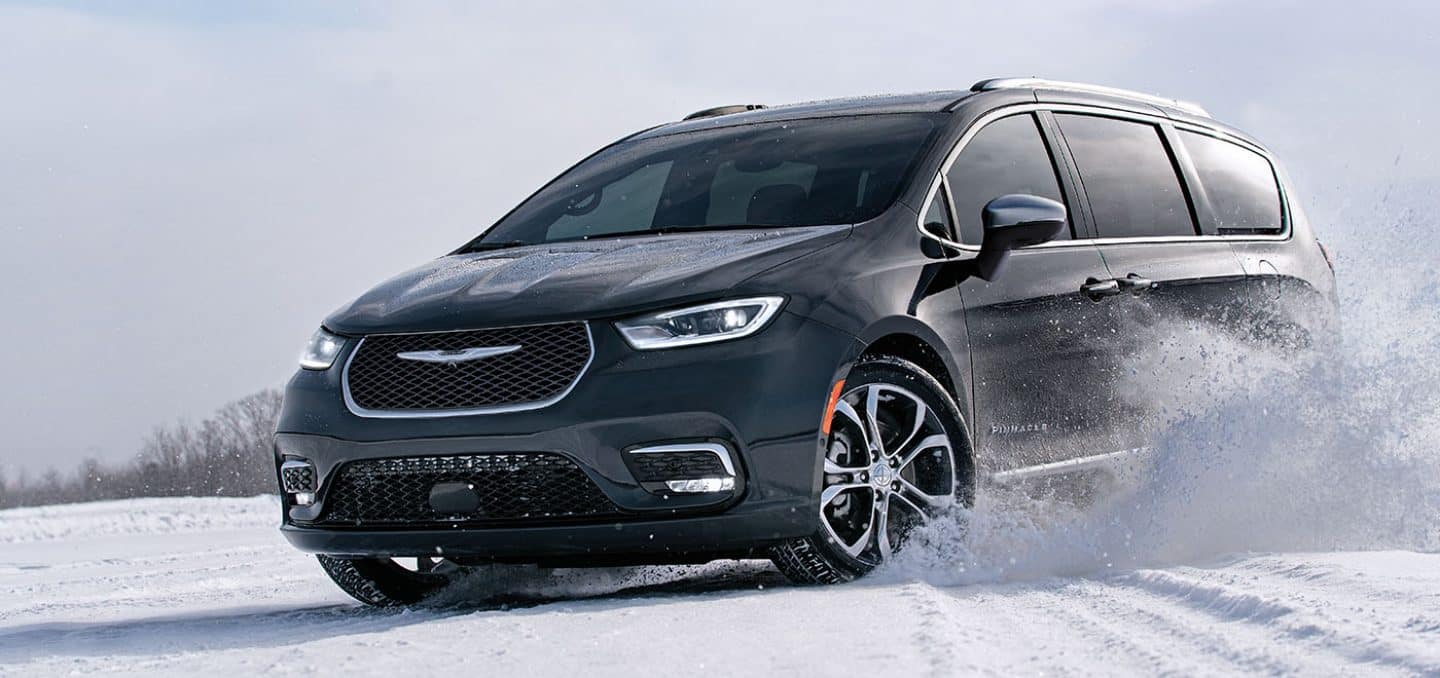 1440x678 Chrysler Pacifica Gallery. View Minivan Image