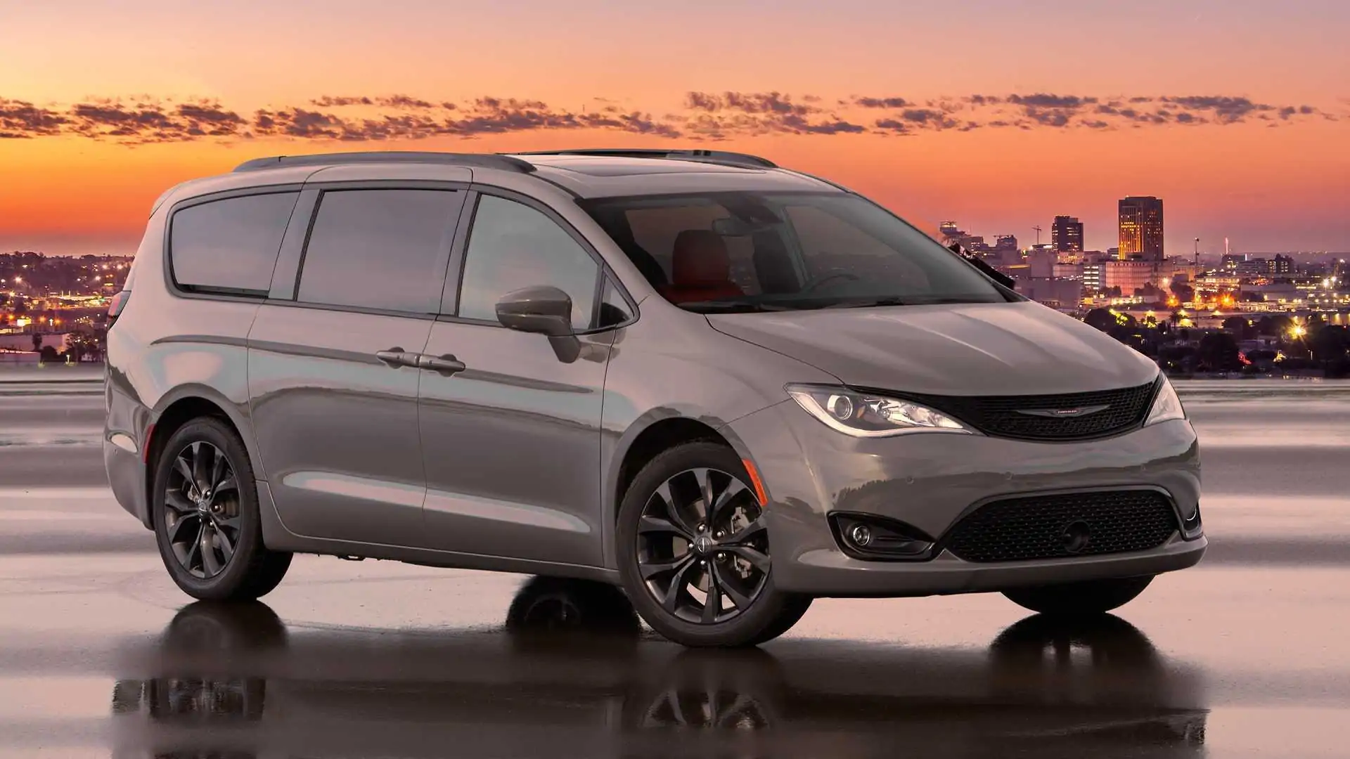 1920x1080 Chrysler Pacifica Red S Edition Is A Colorful Minivan