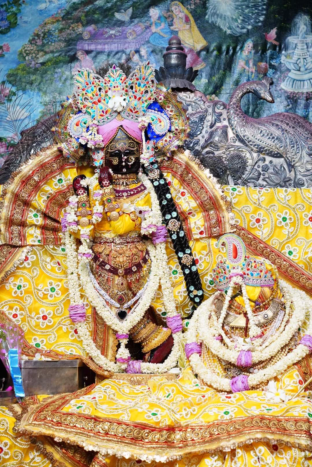 1080x1619 Shri Banke Bihari Ji Vrindavan on X: Shri Radha vallabh Lal ju / X