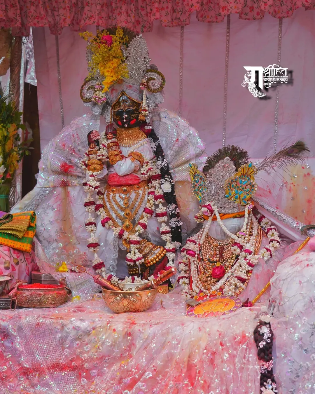1080x1350 श्री राधा वल्लभ लाल. Official Divine Portal