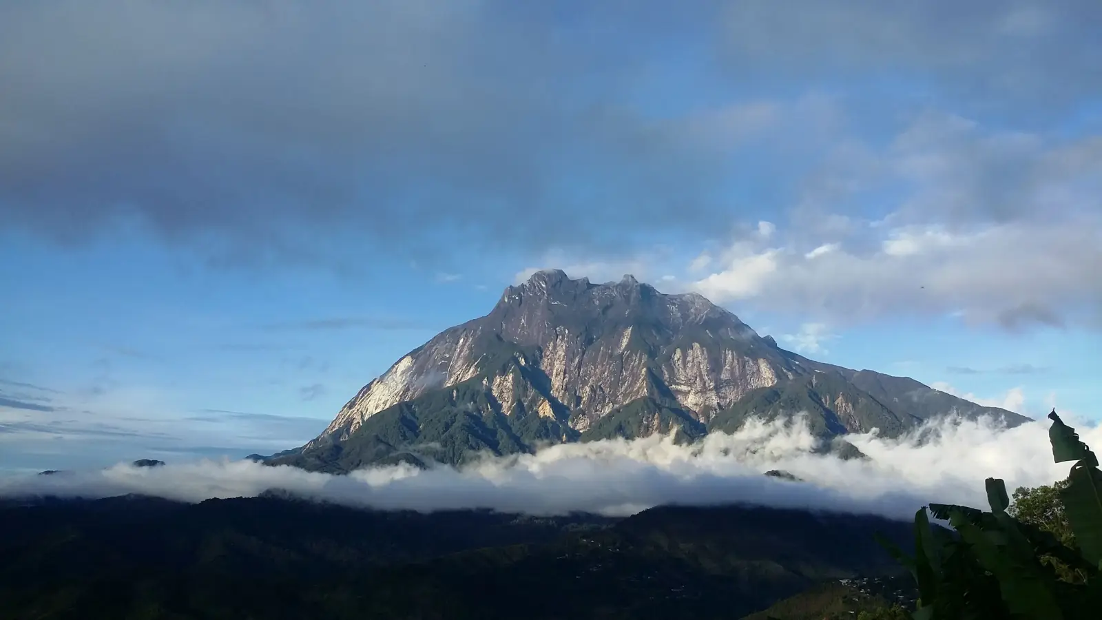 1600x900 Awe Inspiring Natural Wonders Of East Malaysia