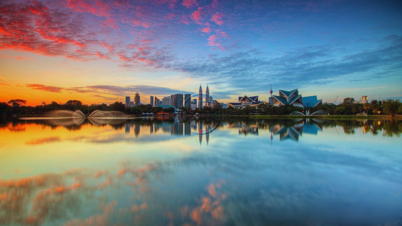 1600x900 Malaysia Itinerary: Buzzing Cities, Beautiful Beaches, Cultural Immersion
