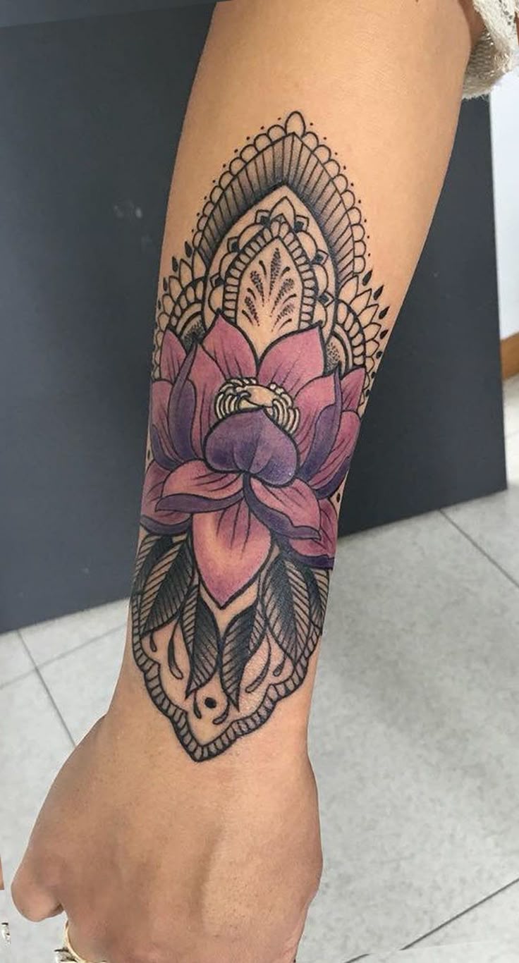 736x1366 Wallpaper hippie. Dotwork tattoo mandala, Unique forearm tattoos, Flower tattoos
