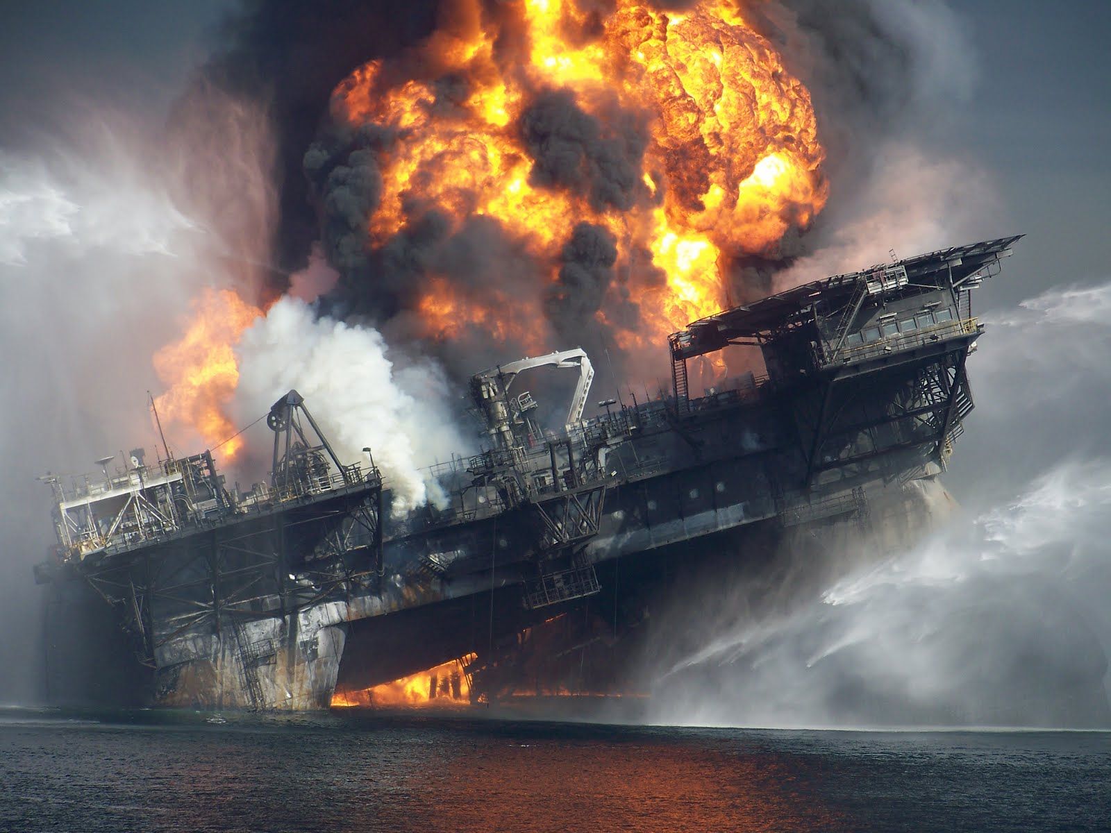 1600x1200 Download Photography Natural Disaster Wallpaperx1200