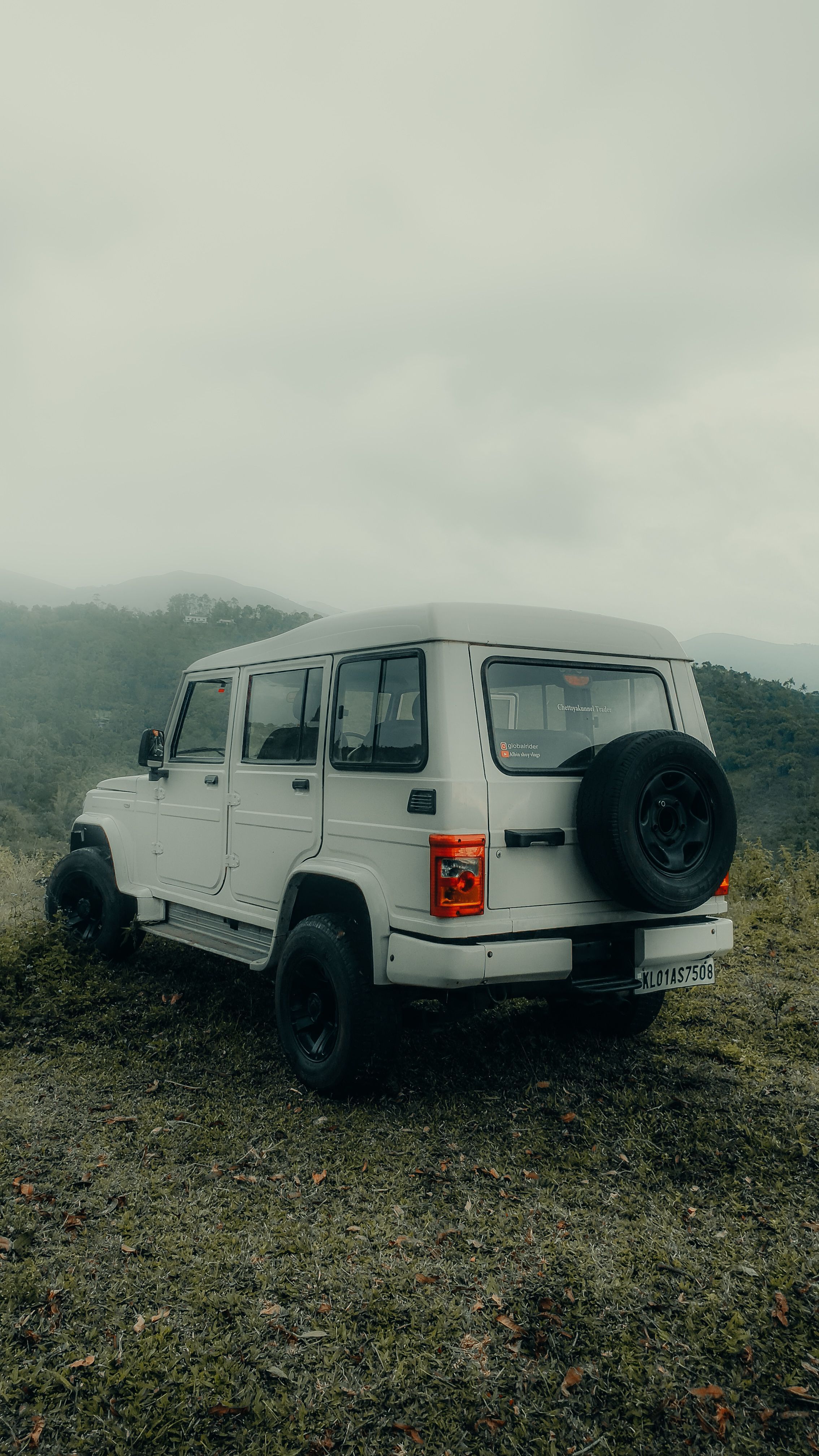 2268x4032 Mahindra Bolero Photo, Download The BEST Free Mahindra Bolero & HD Image