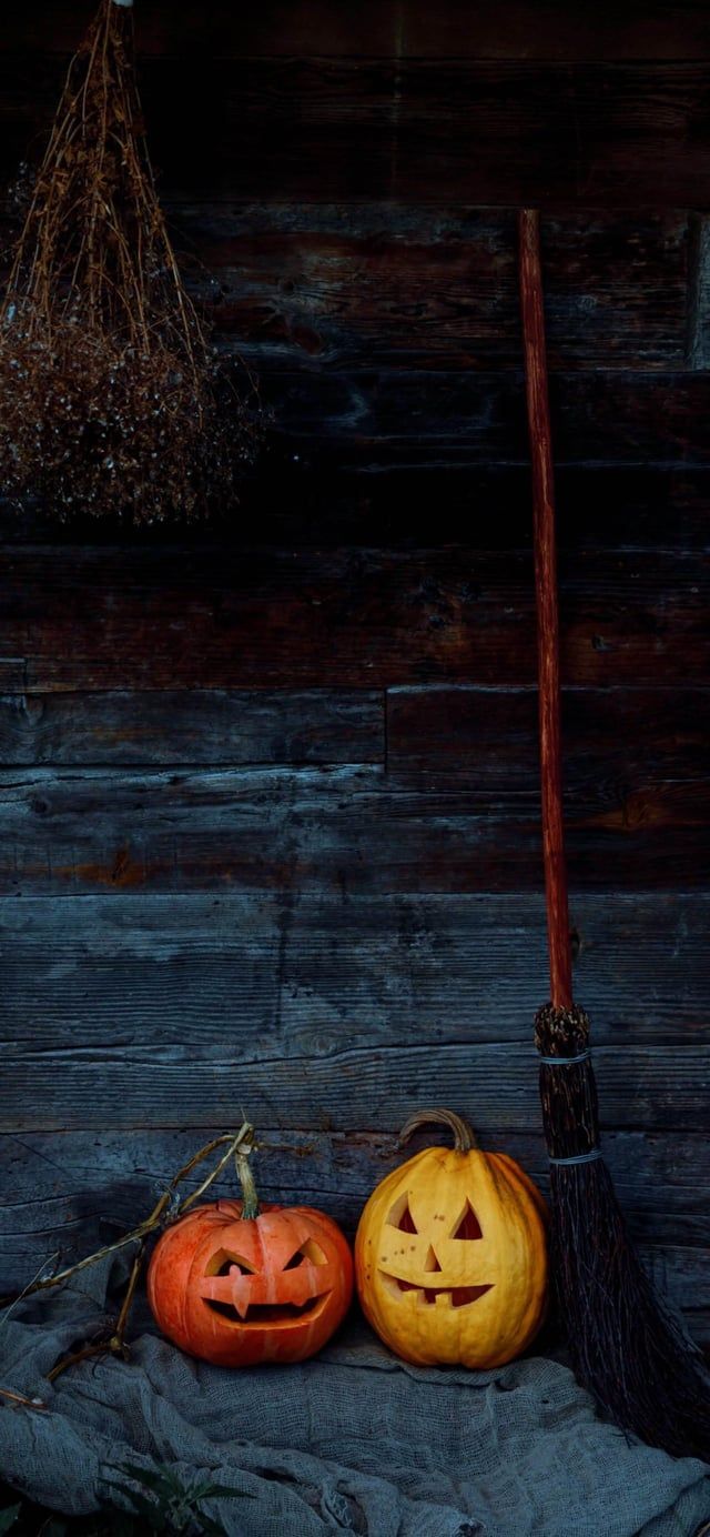 640x1384 Vellum App is back with their fall background. Lots of fun witchy things. Thought you all might like these!