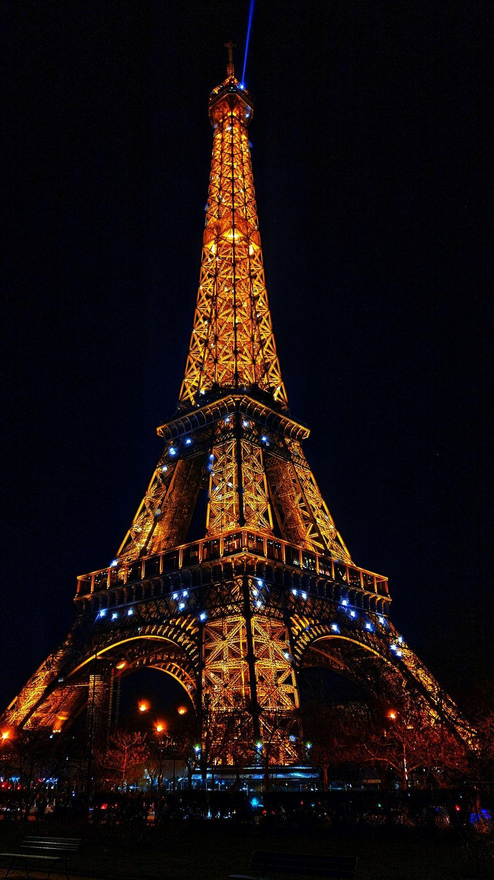 1000x1778 Eiffel Tower Image [HD]. Download Free Image