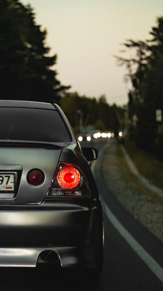 675x1200 Toyota Alteza photo