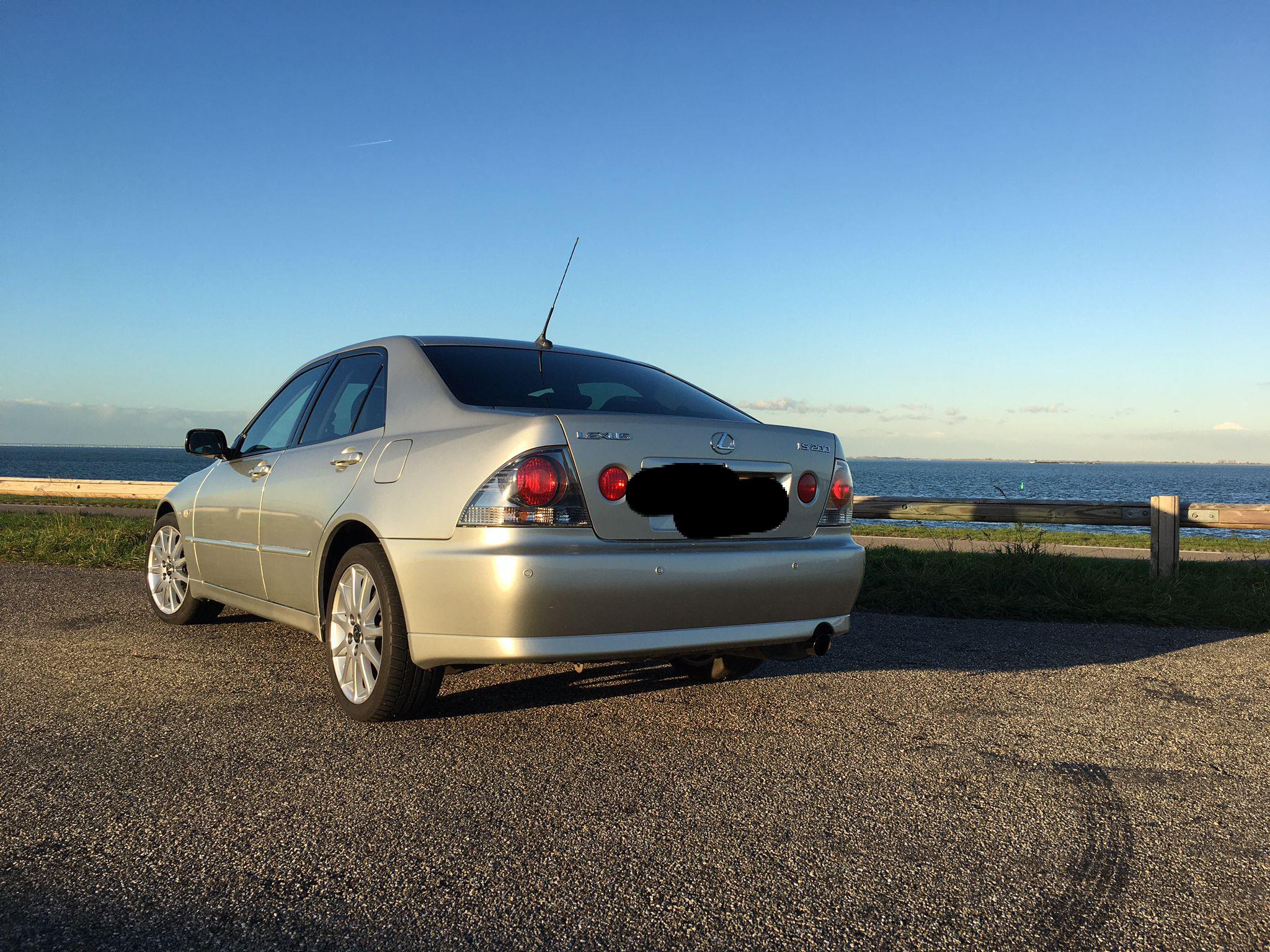2048x1536 My Lexus IS200 sport i've owned for 2 months