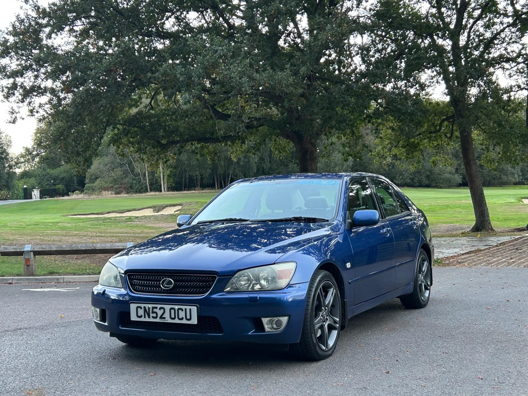 2048x1536 Used Lexus IS 200 Cars