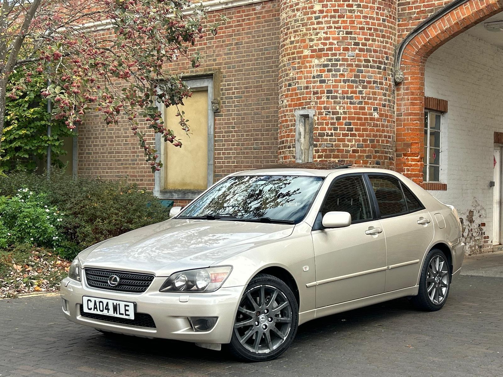 1600x1200 Used Lexus IS 200 Cars