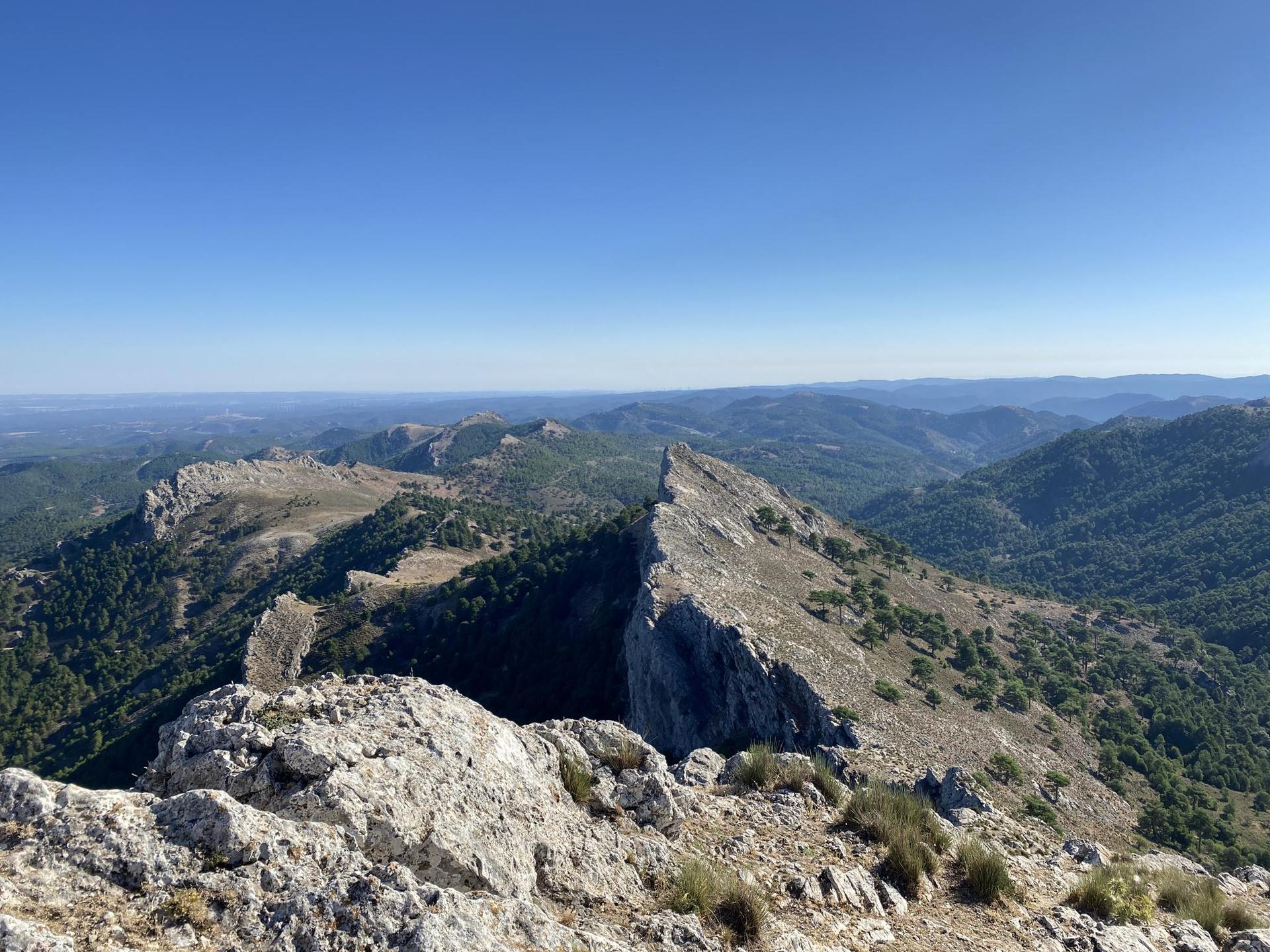 1920x1440 The 13 Most Amazing Peaks in Albacete