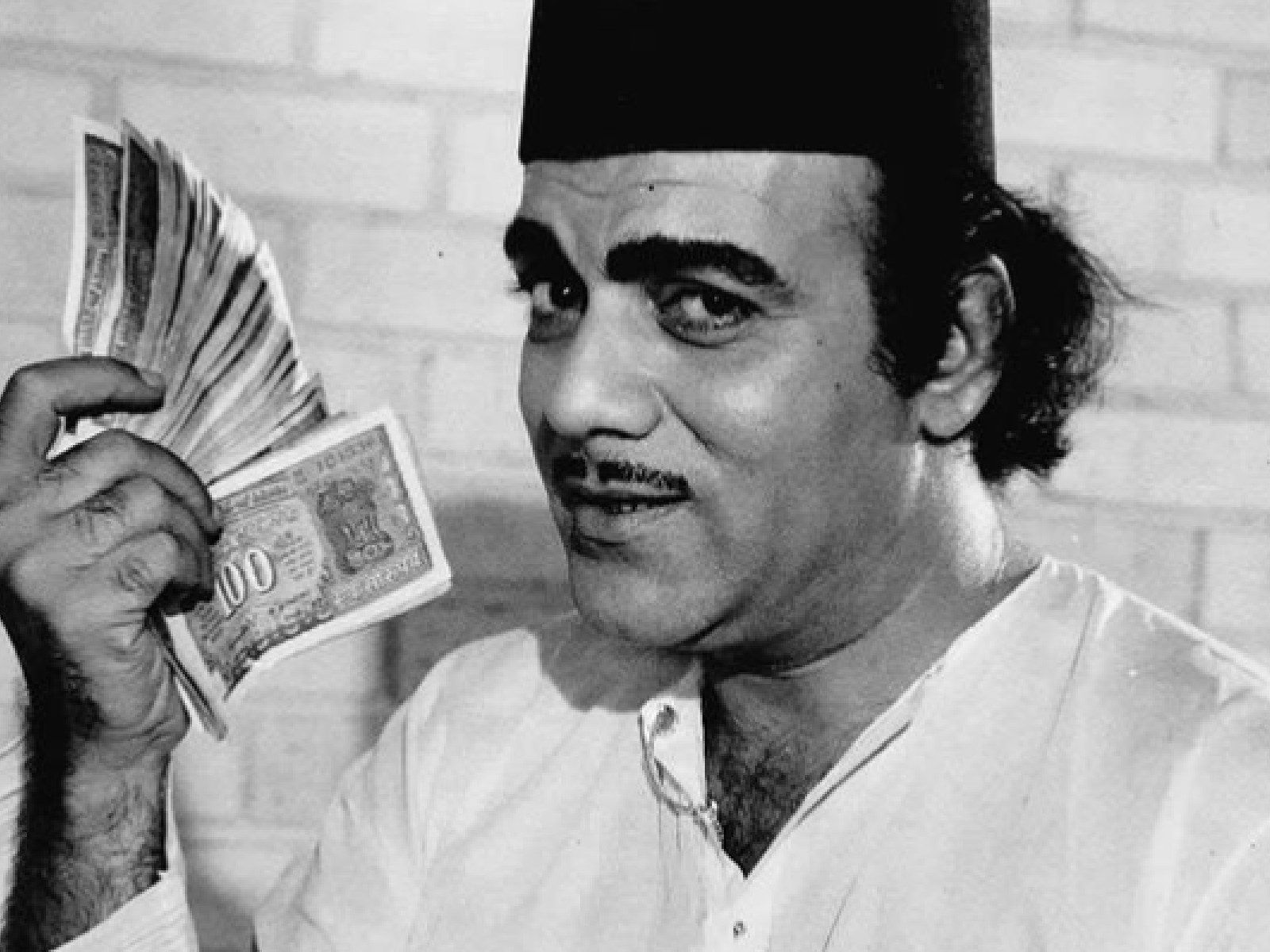 1600x1200 Mehmood Death Anniversary: Watch 5 Memorable Songs Sung By The Legend