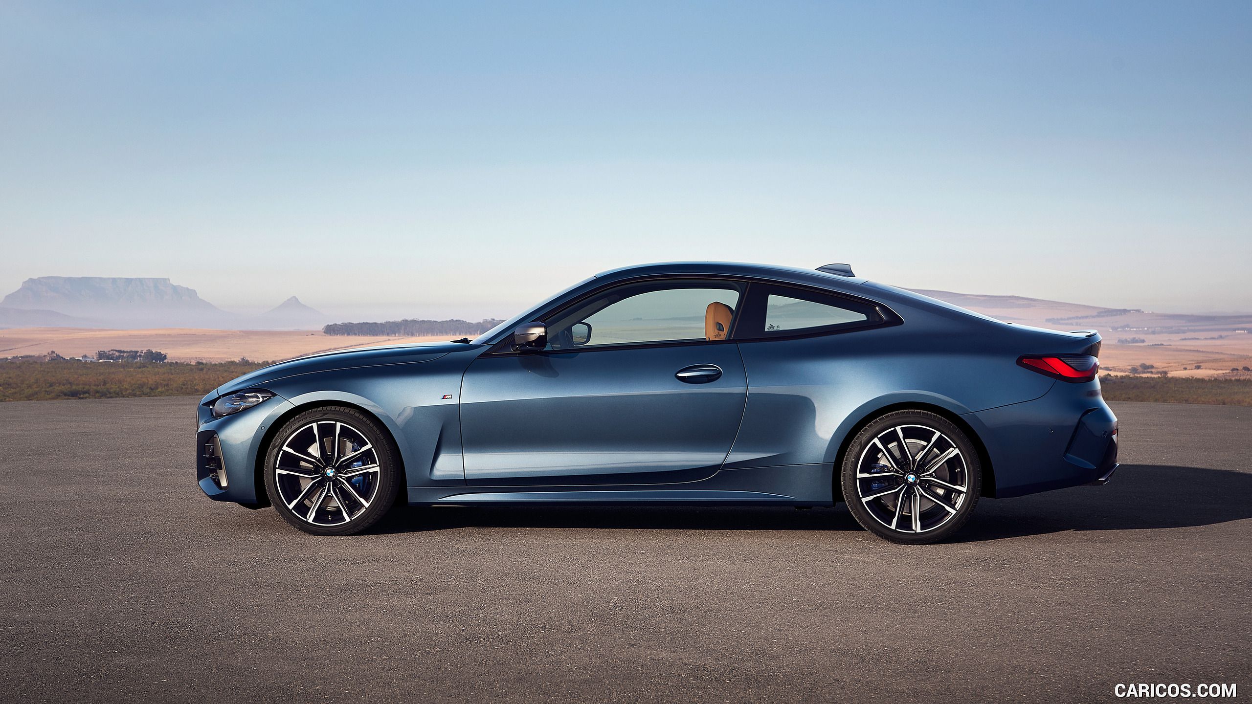 2560x1440 BMW M440i xDrive Coupe