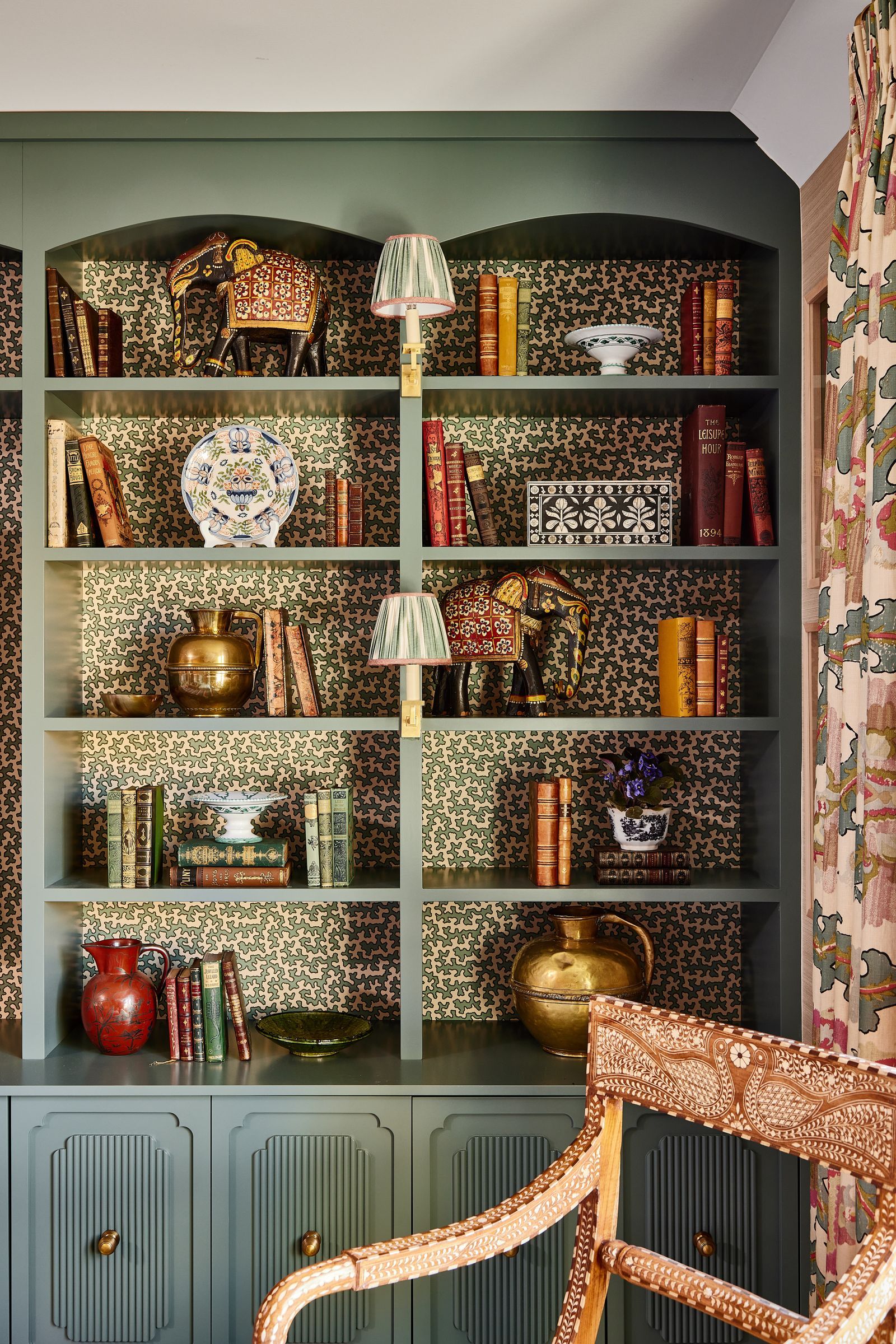 1600x2400 A bright and joyful country house in Connecticut with interiors by Elizabeth Hay. House & Garden