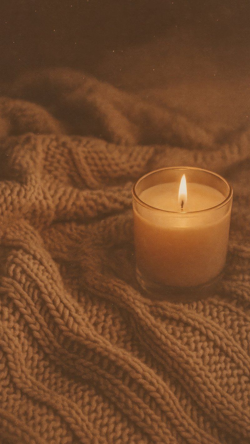 800x1422 Cozy ambiance book candle mobile