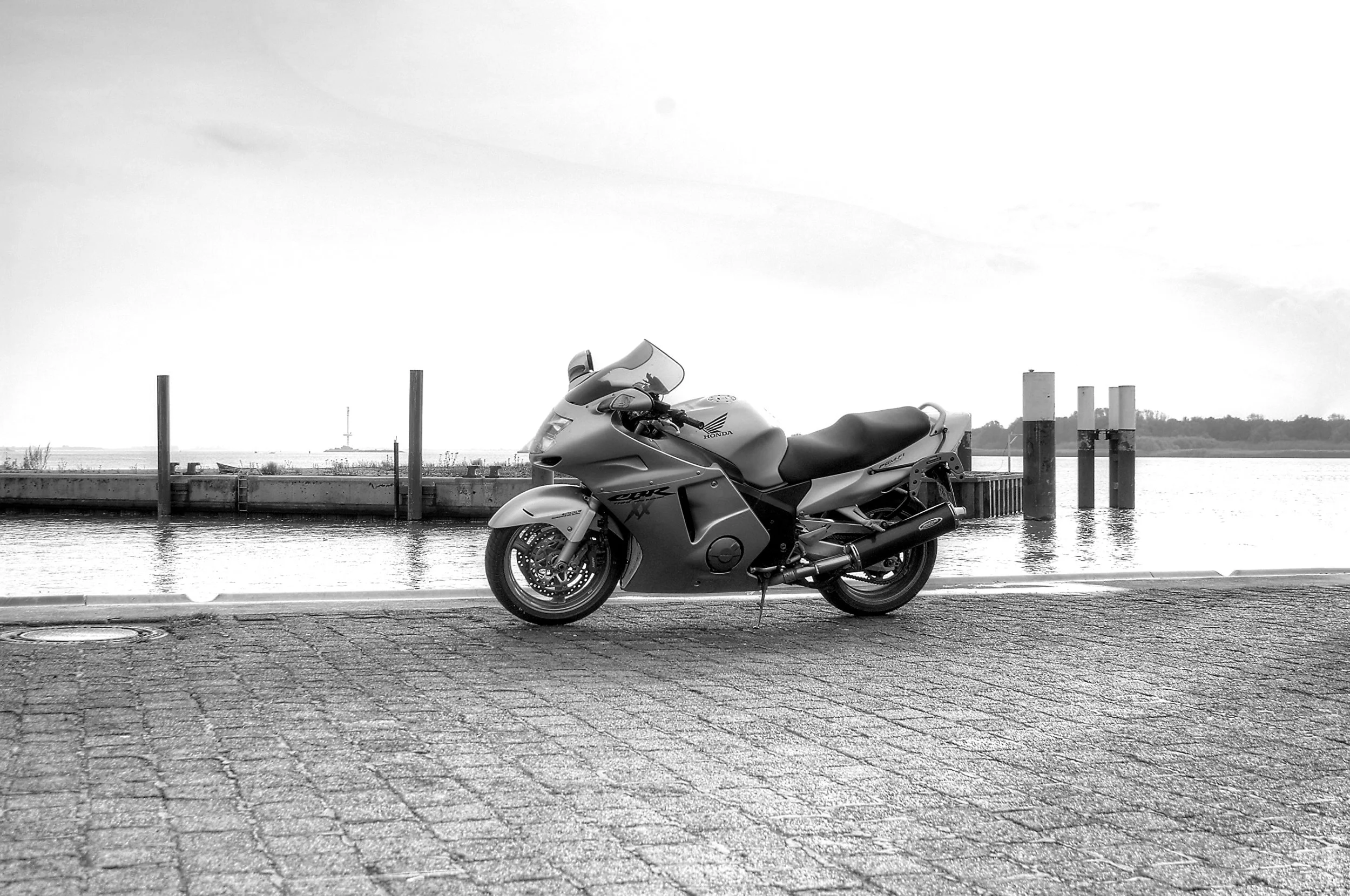 2500x1660 Store 1