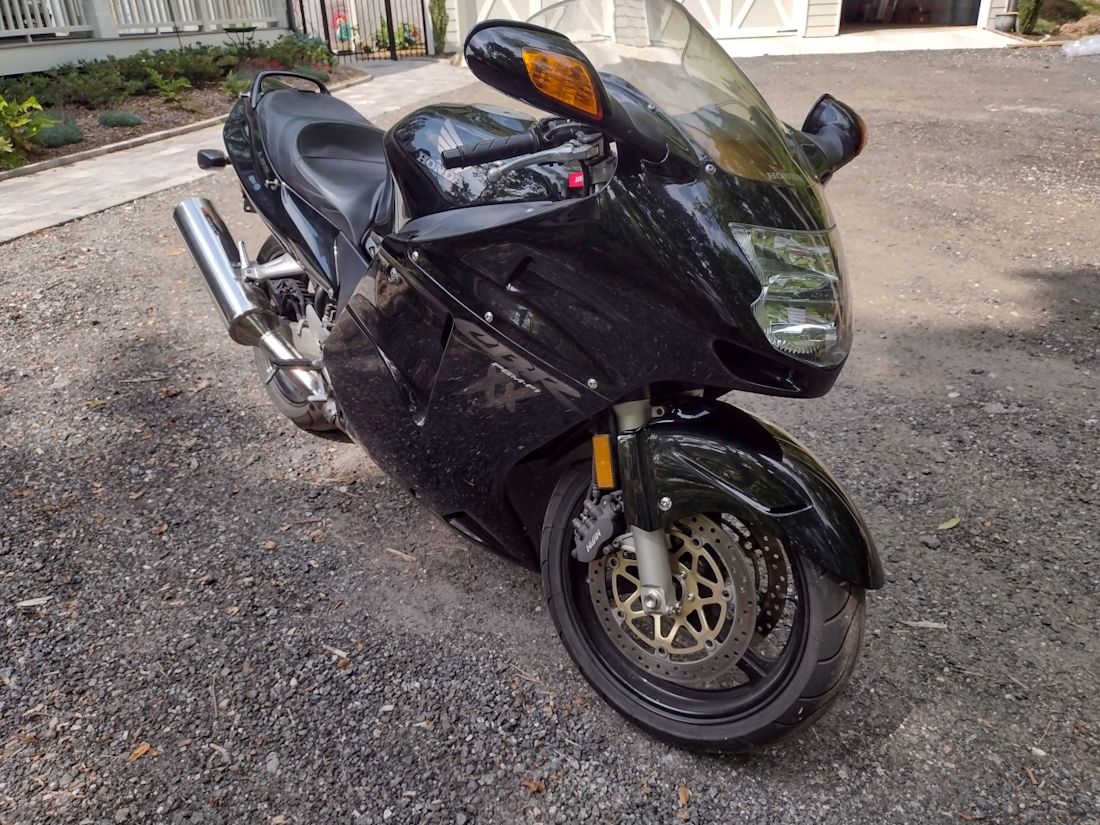 1100x825 Honda CBR1100XX Super Blackbird