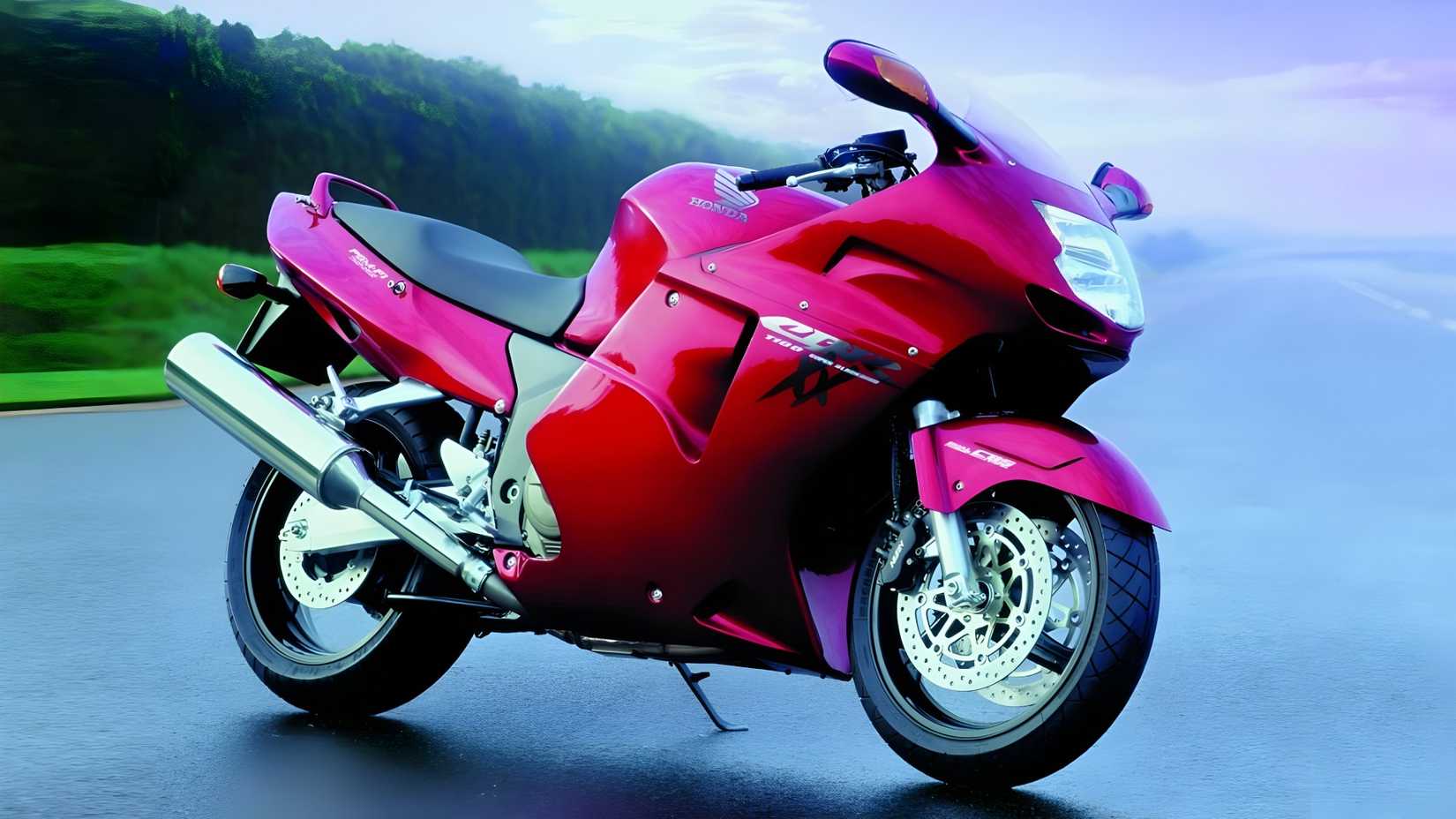 1650x928 This Old Honda CBR Still Slaps Harder Than Most New Bikes