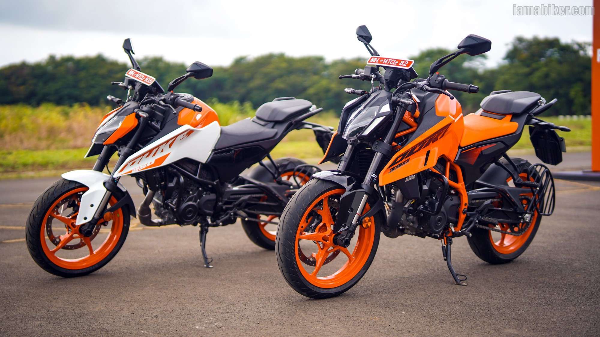 2000x1125 KTM Duke 390 and Duke 250 HD wallpaper. Automotive and Technology and Reviews