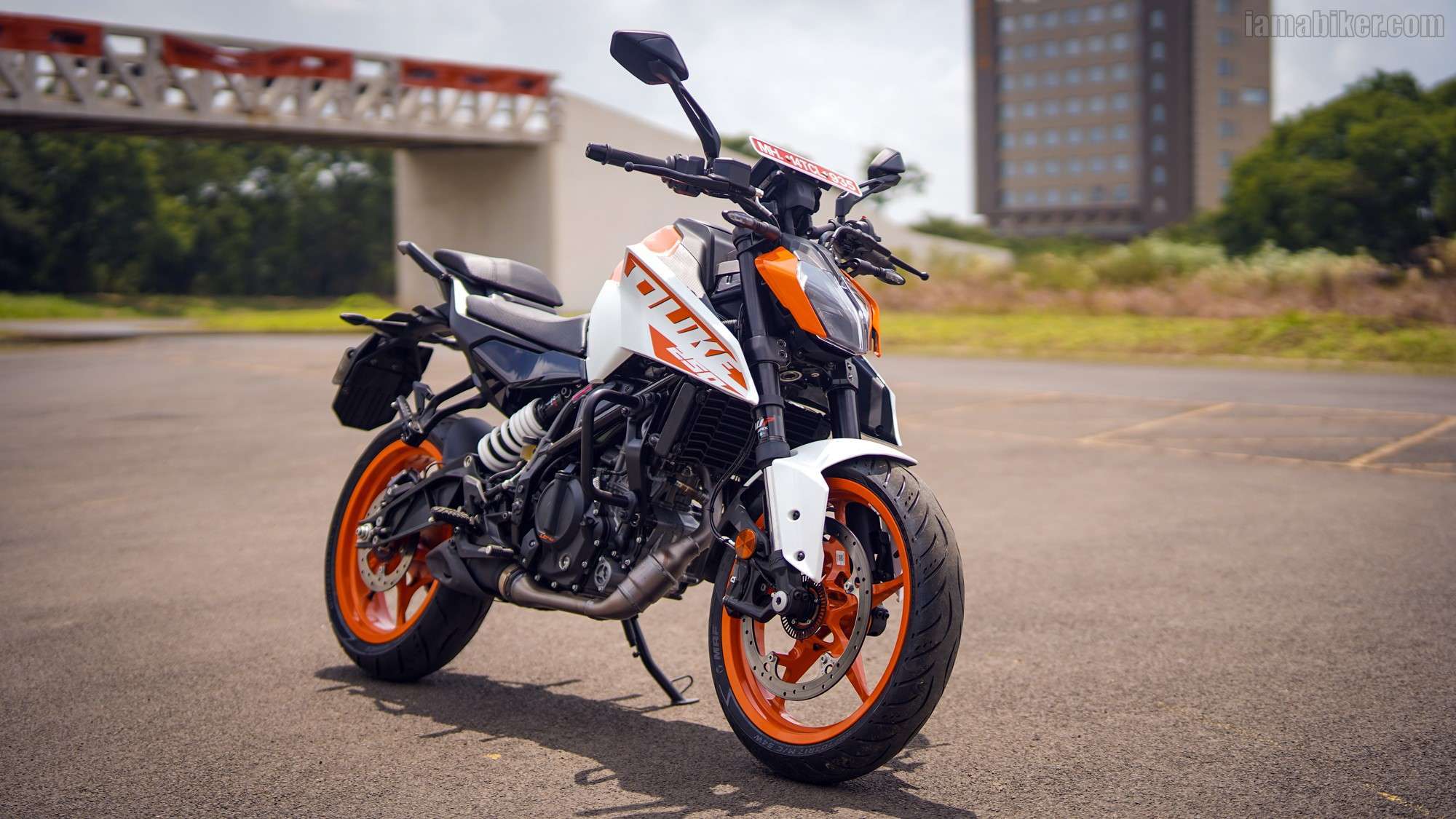 2000x1125 KTM Duke 390 and Duke 250 HD wallpaper. Automotive and Technology and Reviews