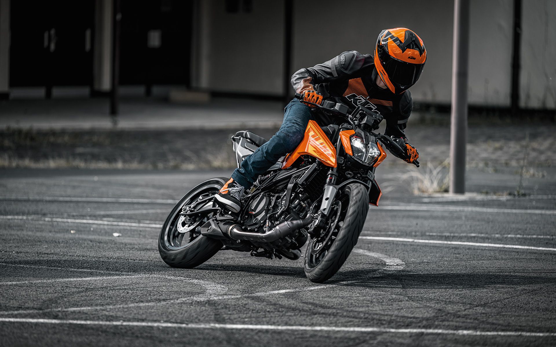 1920x1200 KTM Duke 250: Power Packed Performance With Aggressive Naked Styling English News