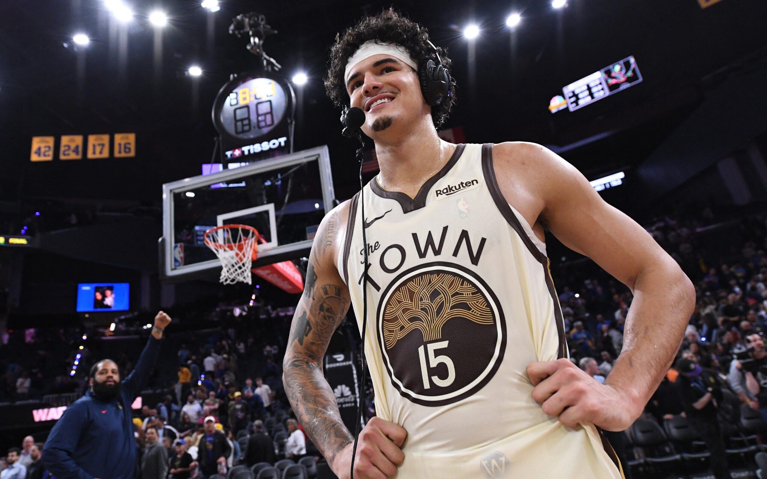 2560x1600 Gui Santos ganha força por vaga de titular nos Warriors