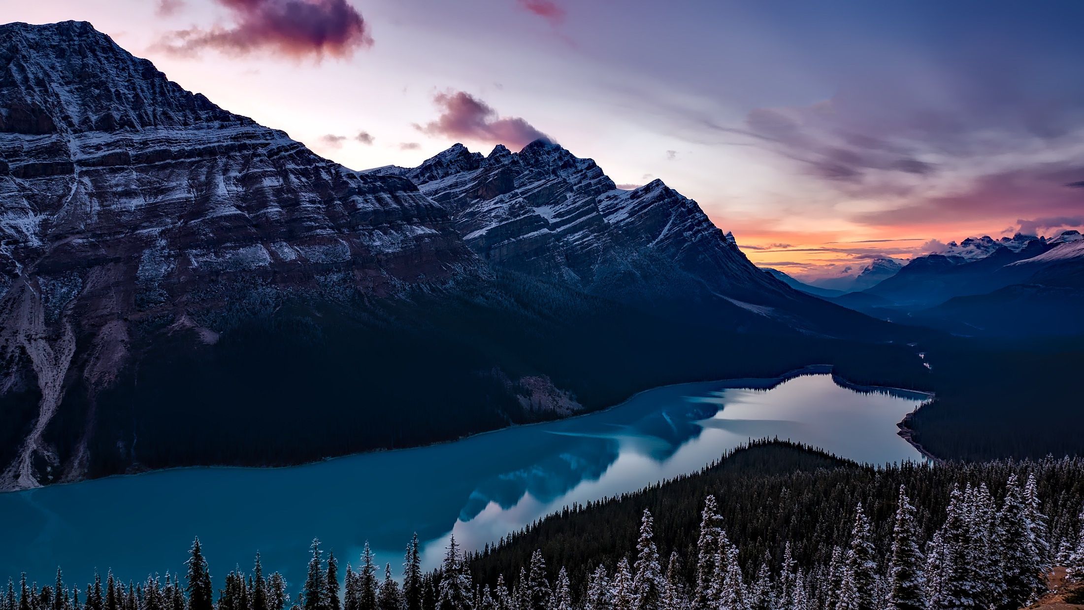 2201x1238 Peyto Lake Panorama: Stunning Canadian Mountain Reflection in HD Nature Landscapex1238