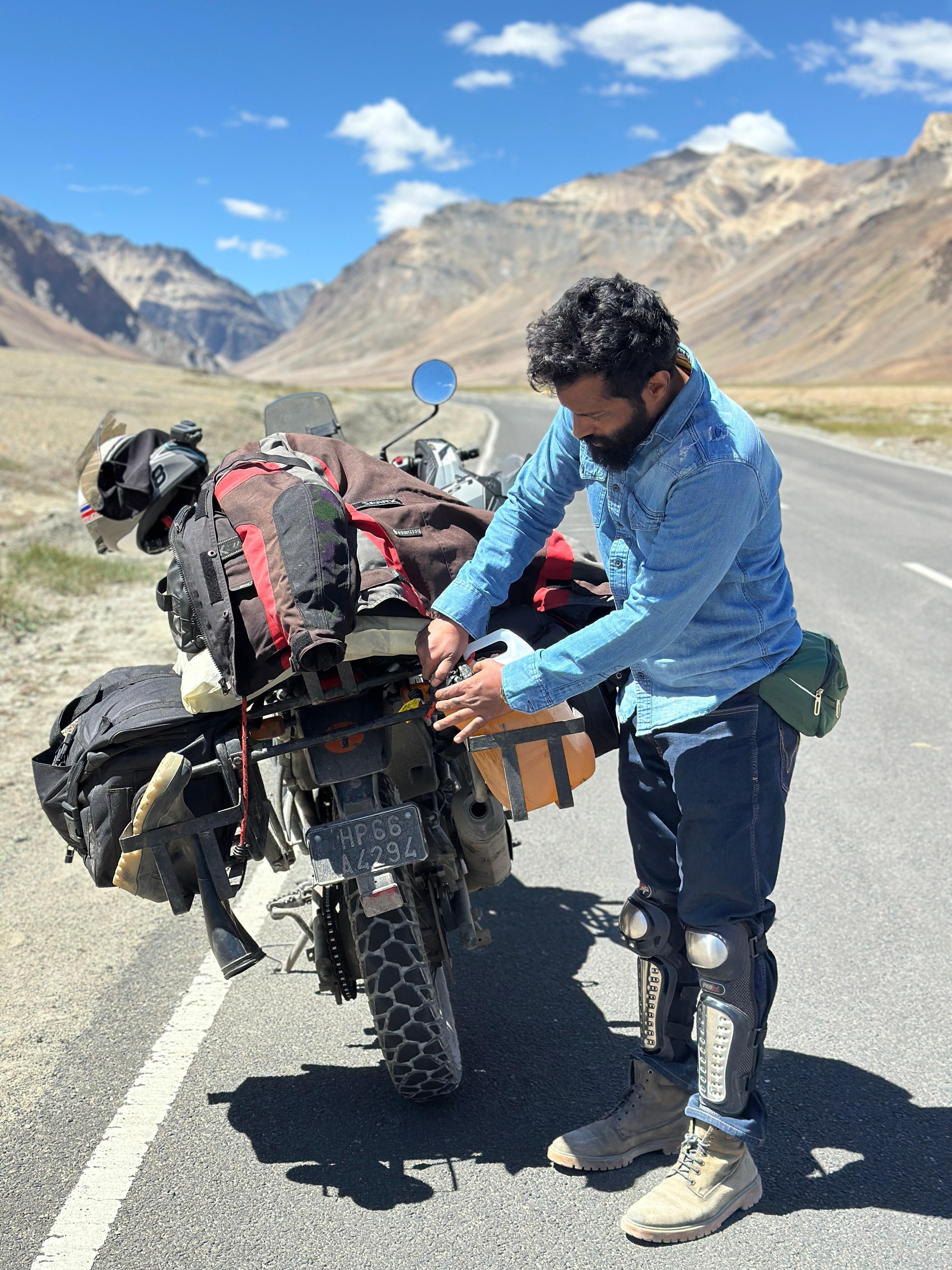 3024x4032 Ladakh Bike Photo, Download The BEST Free Ladakh Bike & HD Image