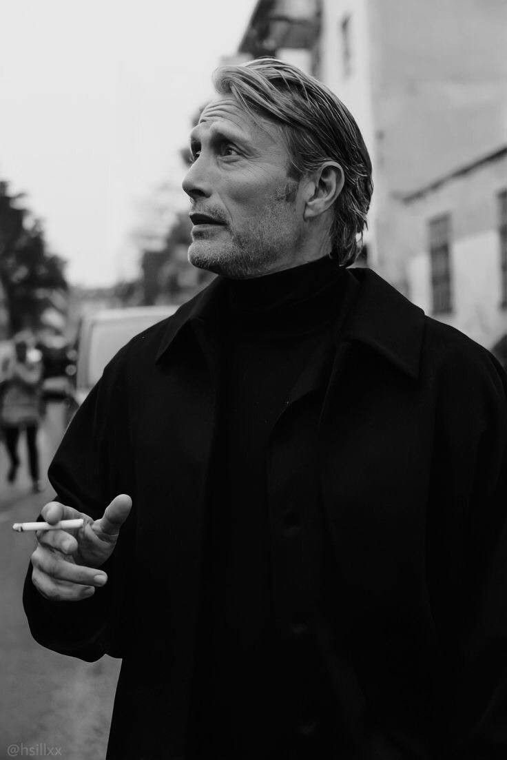 736x1103 Mad mikkelsen wallpaper. Duncan vizla, Mad mikkelsen aesthetic, Mads mikkelson