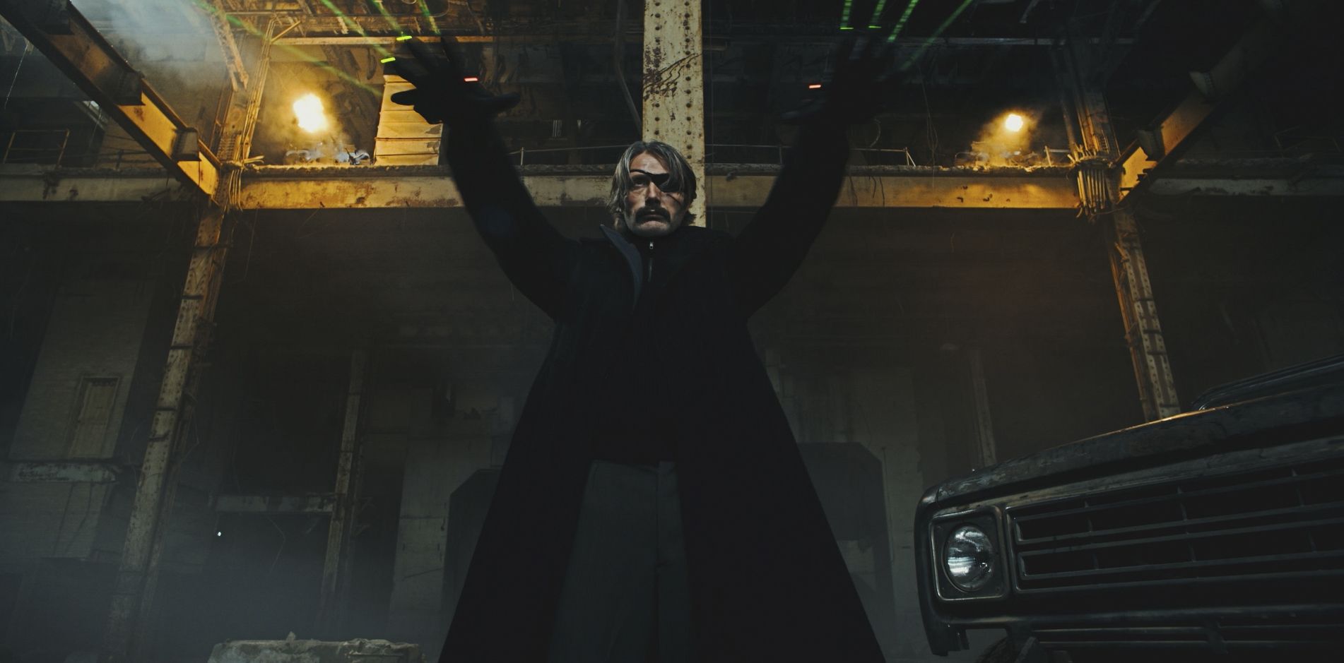 1902x939 Polar (2019) Mikkelsen as Duncan Vizla
