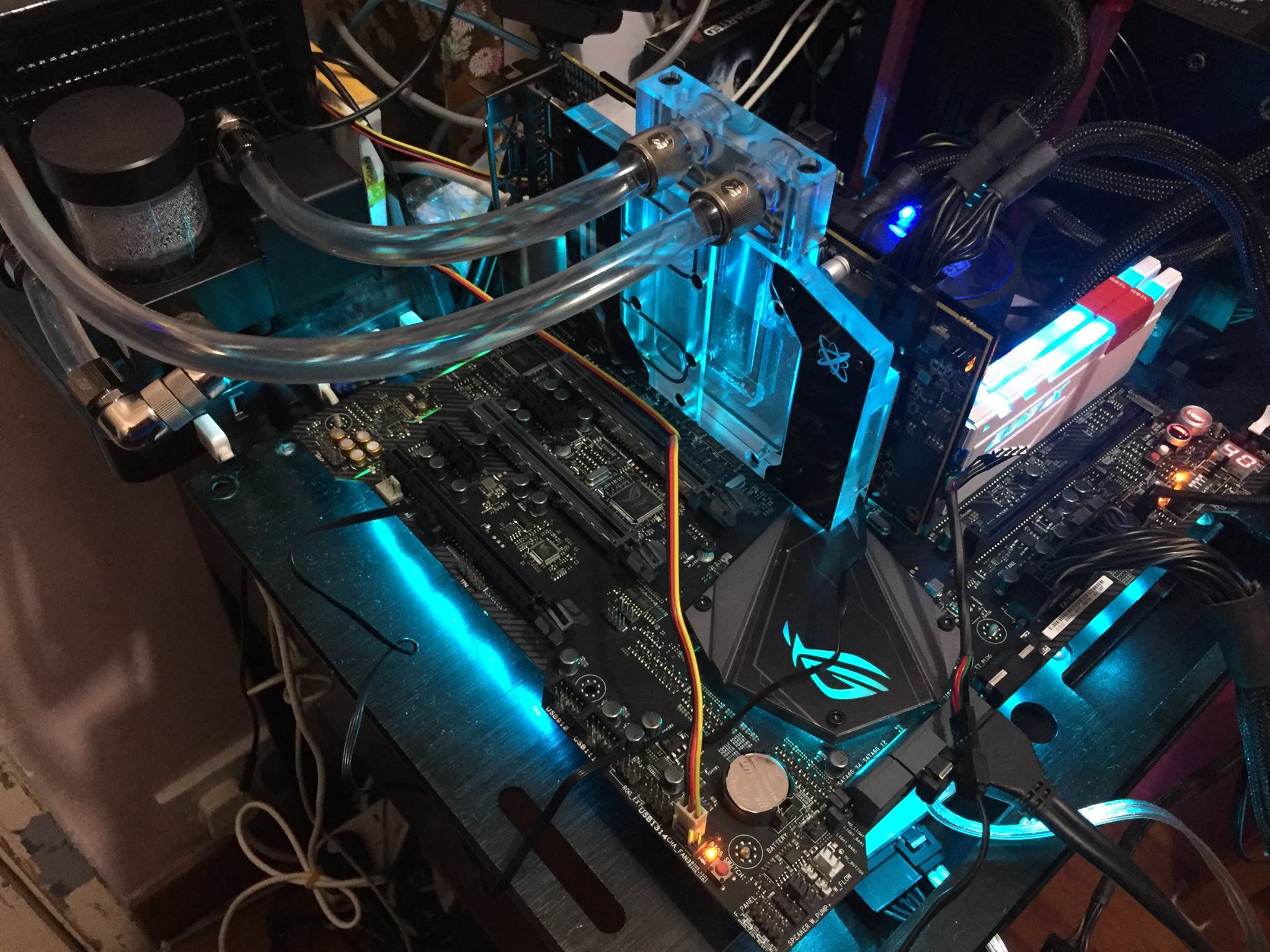 2048x1536 AMD Radeon RX 580 hits 1.5GHz on watercooling