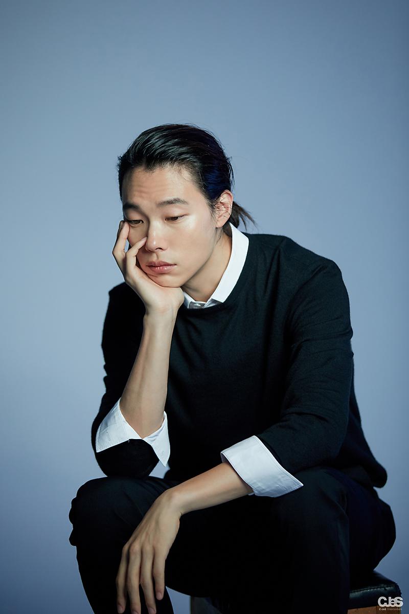 800x1200 Ryu Jun Yeol Wallpaper