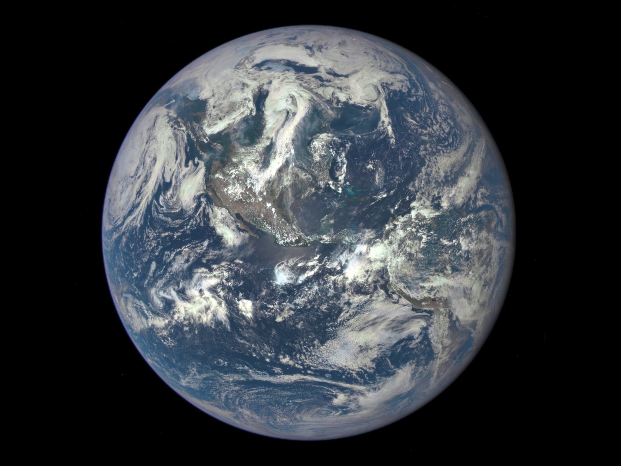 2048x1536 Nasa releases first picture of the whole Earth taken in 43 years
