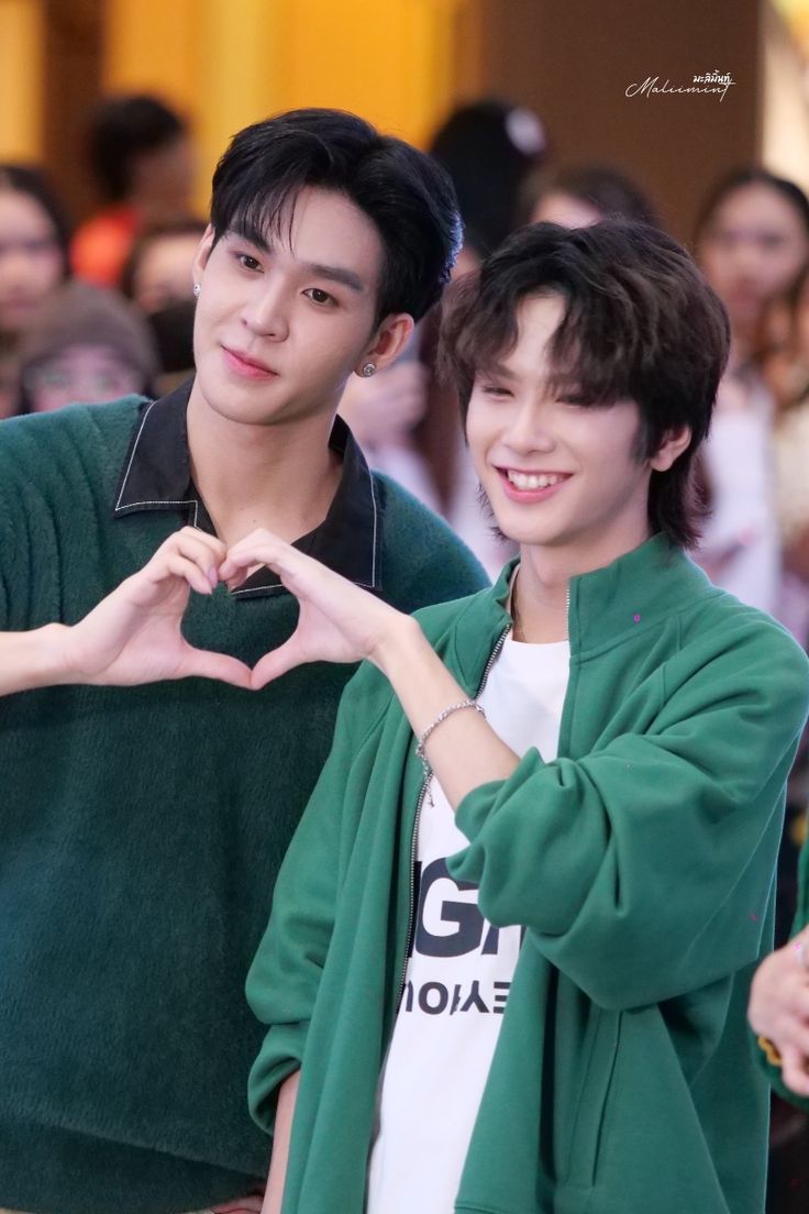 736x1104 AUAUSAVE X IQIYI YOUR SKY. Auausave your sky, Auau save, Sky from love in