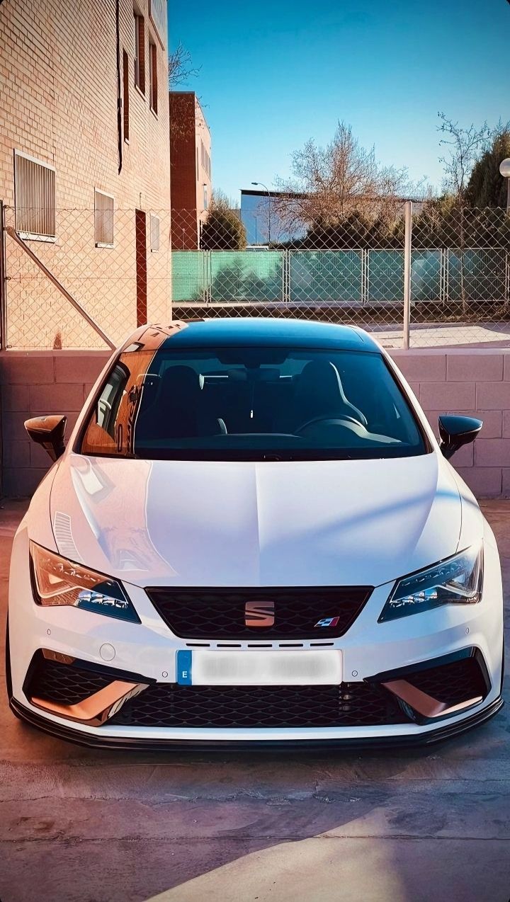 720x1274 White Seat Leon Cupra wallpaper