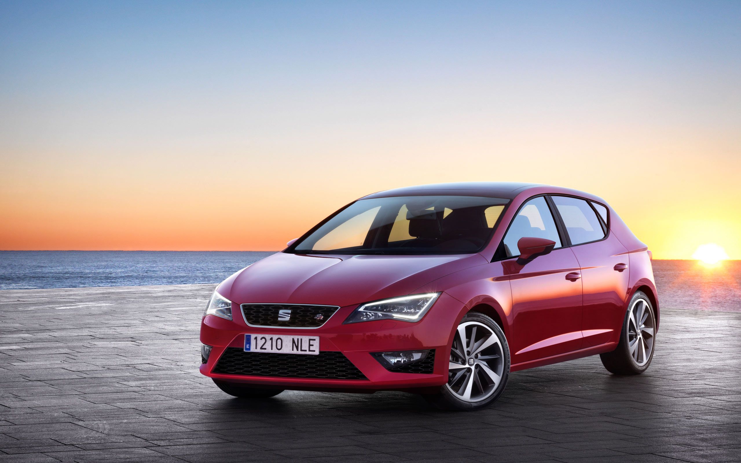 2560x1600 Seat Leon HD, 4K Car Wallpaper