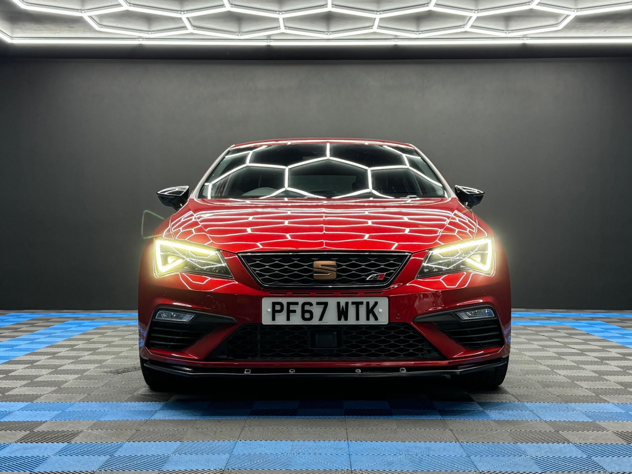 2048x1536 Used Seat Leon 2.0 TSI Cupra 300 DSG Euro 6 (s S) 5dr 2018 5dr Automatic (PF67WTK)