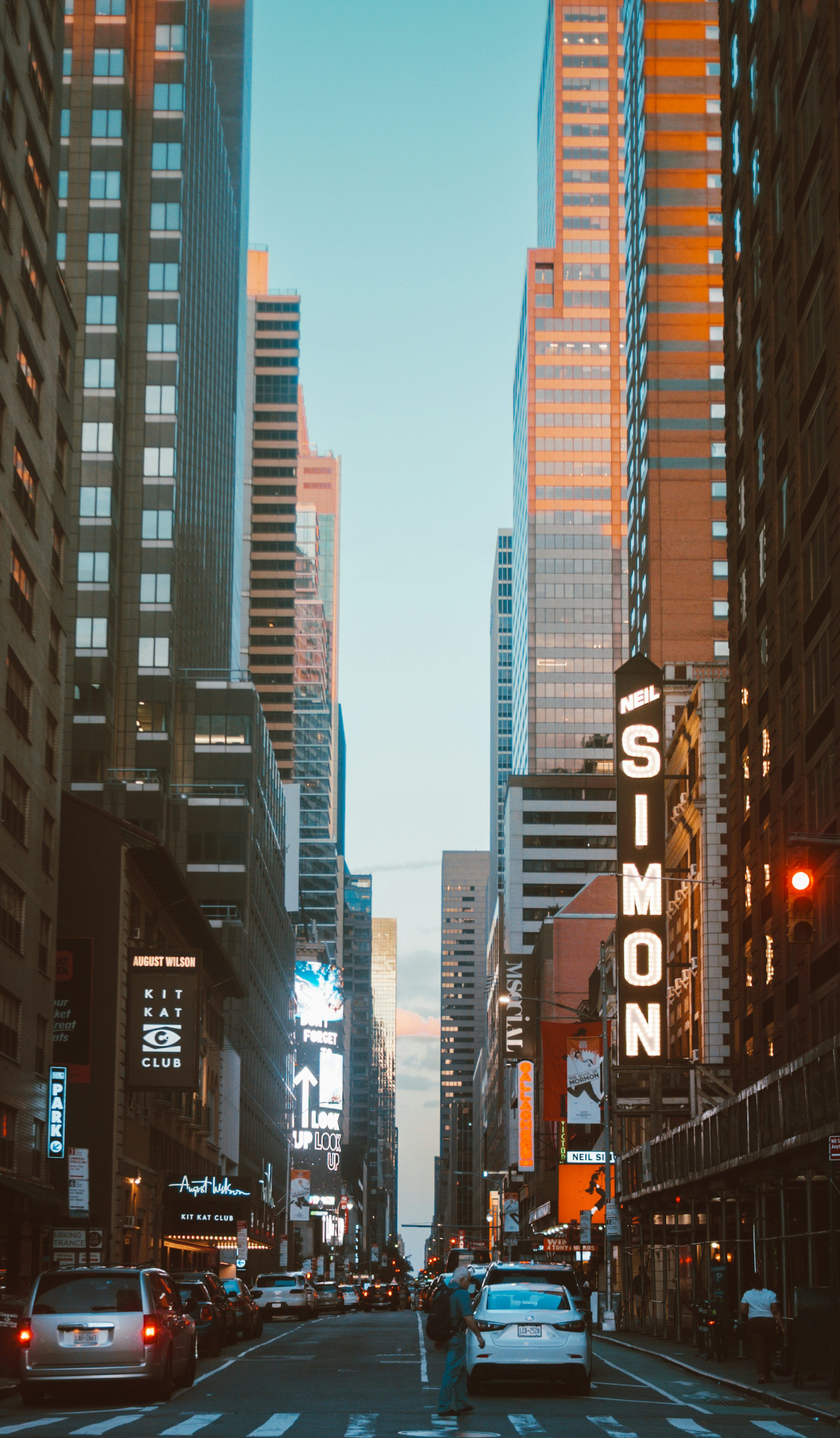 3000x5133 City Image [4K]. Download Free Image