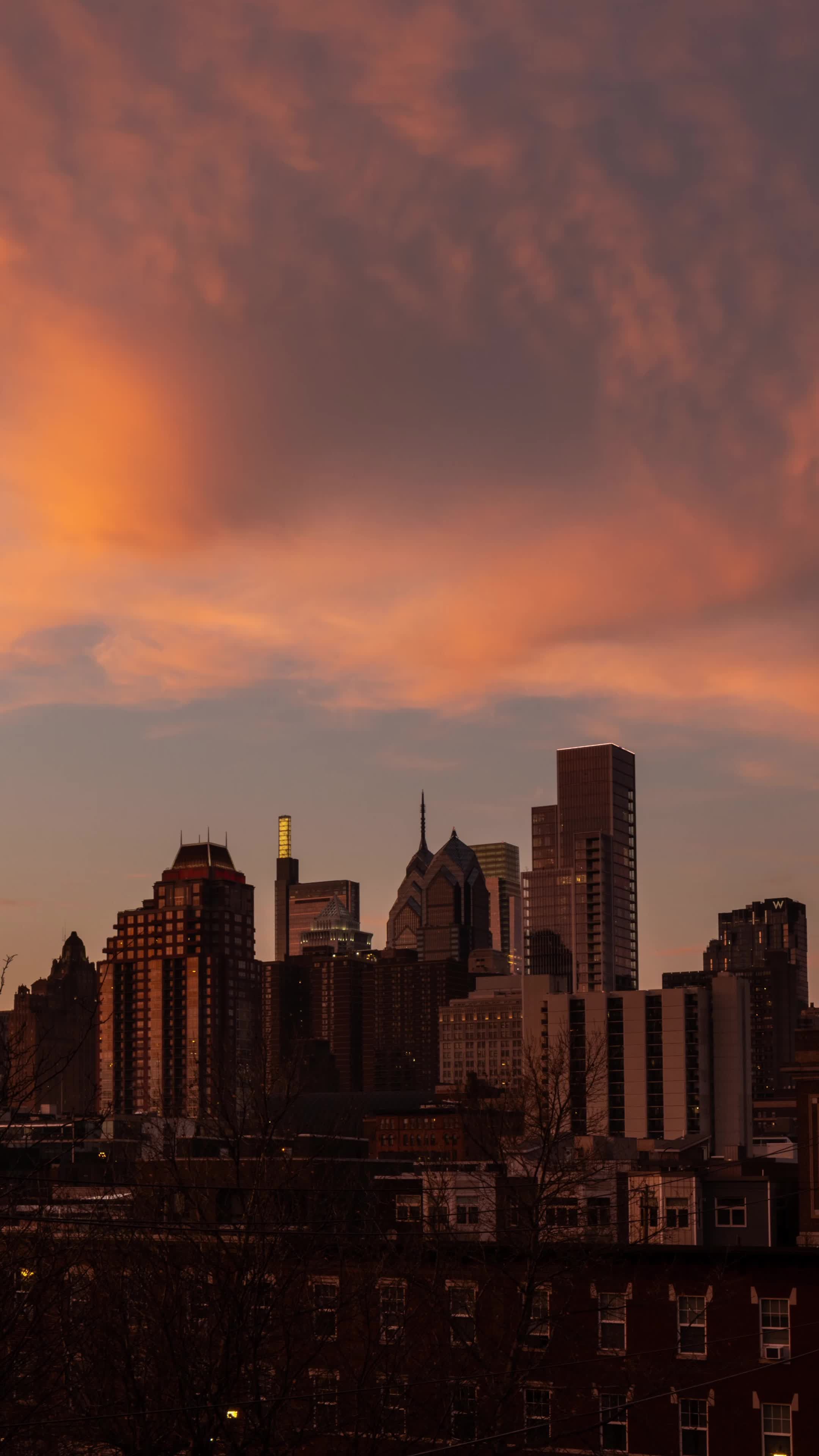 2160x3840 Philadelphia Skyline at Vibrant Sunset