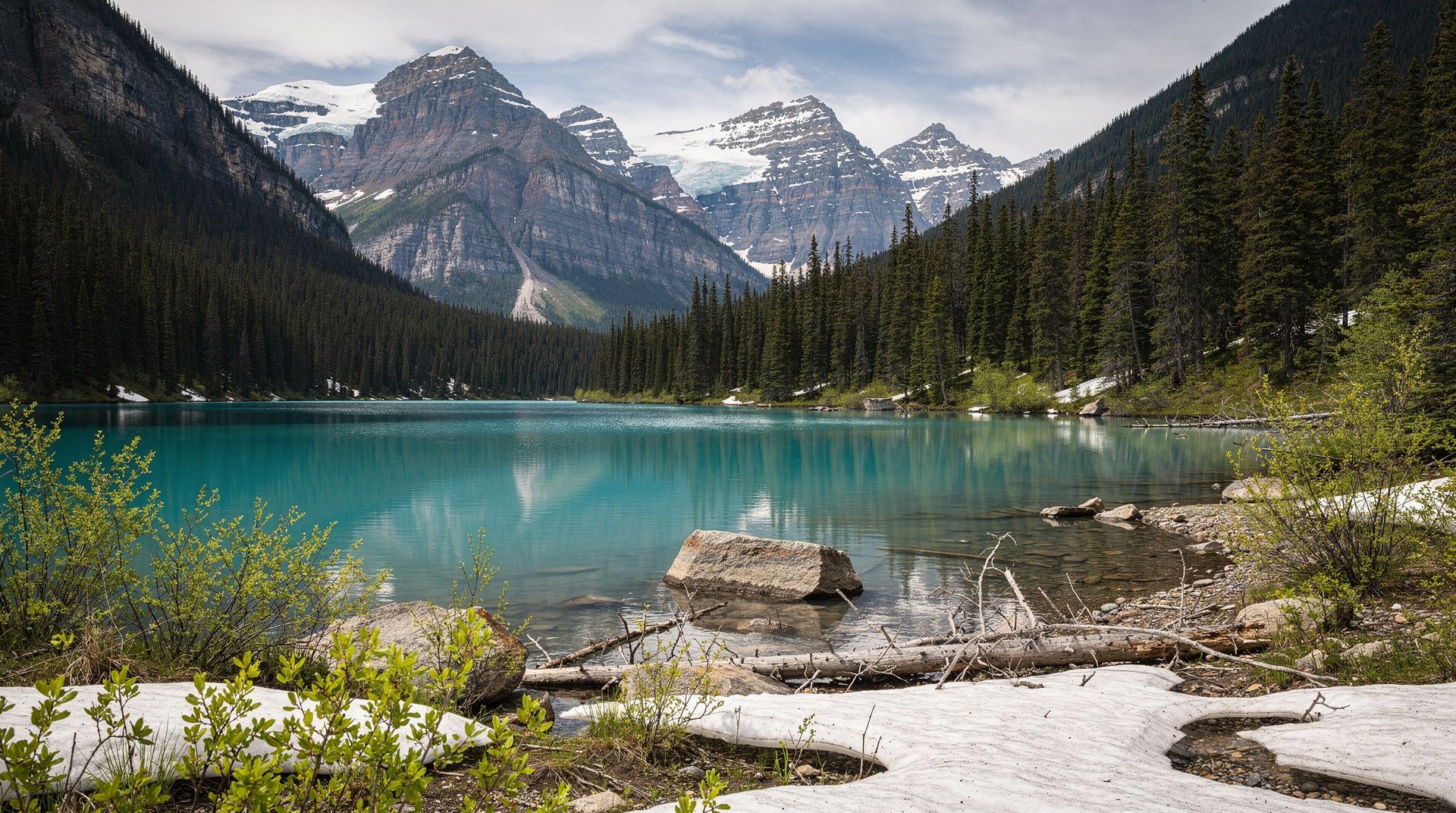 1920x1072 Canada in March 2026: weather, spring skiing