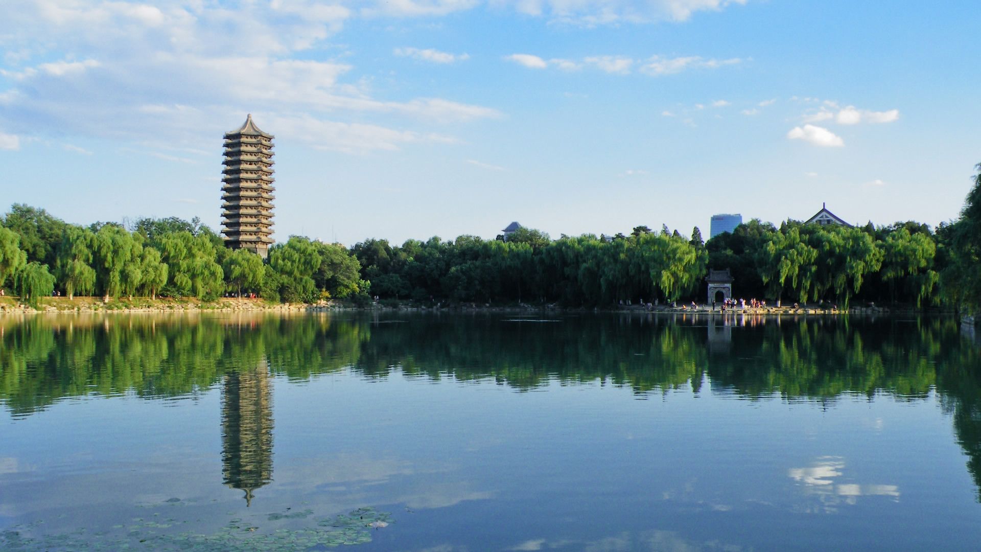 1920x1080 Live: Campus tour on Peking University Open Day