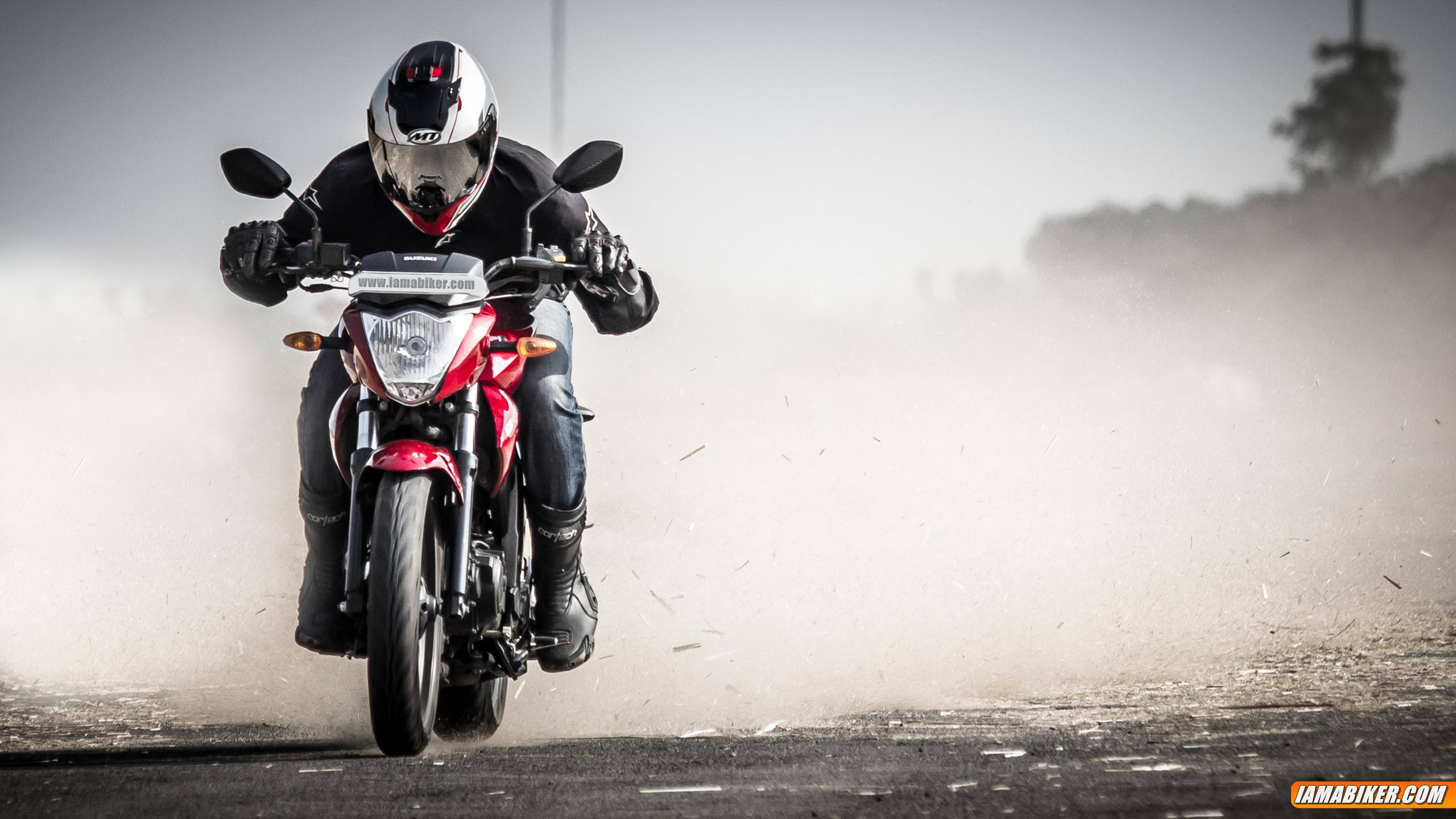 2560x1440 Suzuki Gixxer Wallpaper