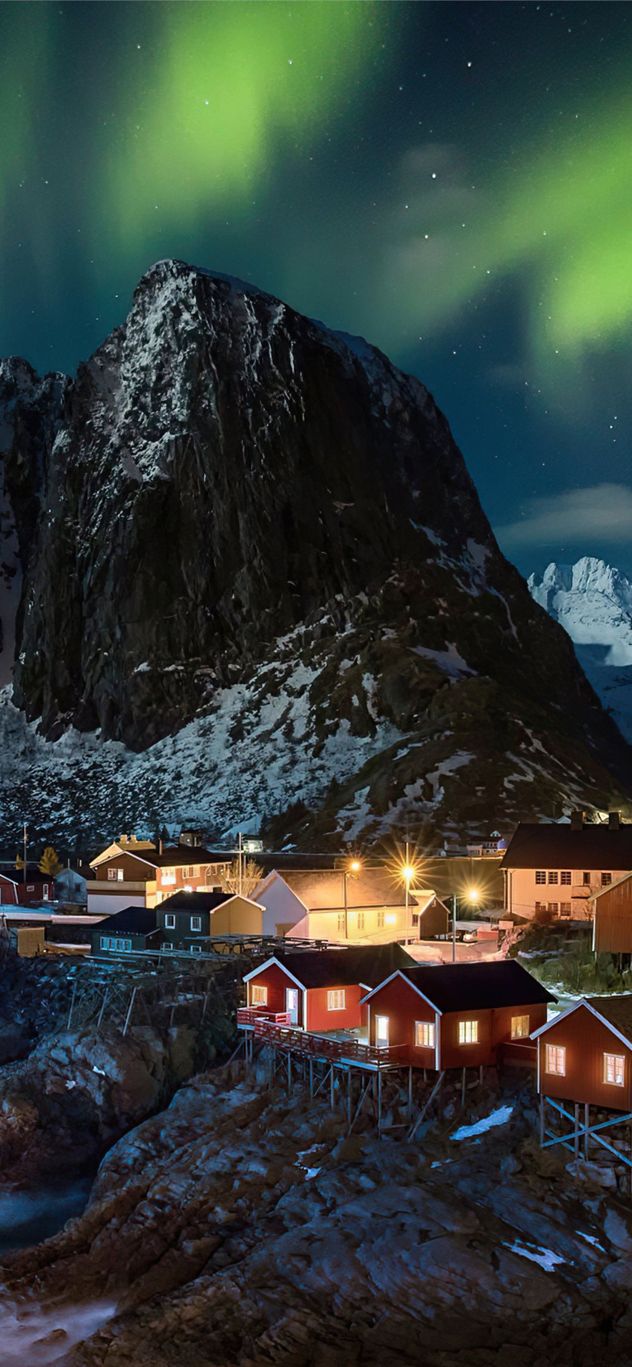 1284x2778 Lofoten Norway Village Aurora Northern Lights 4k S. iPhone Wallpaper Free Download