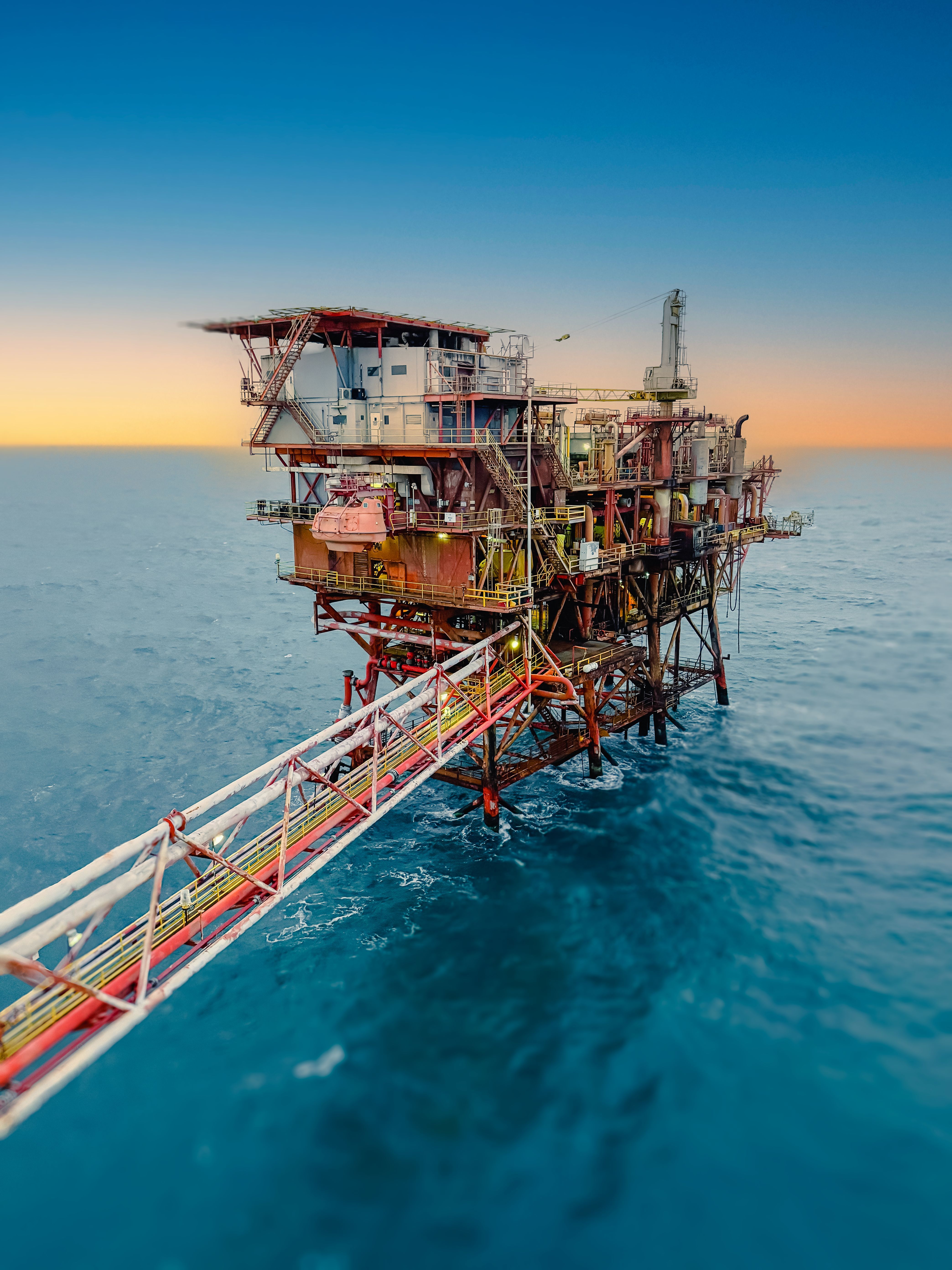 4175x5567 Offshore Oil Rig at Sunset Aerial View · Free
